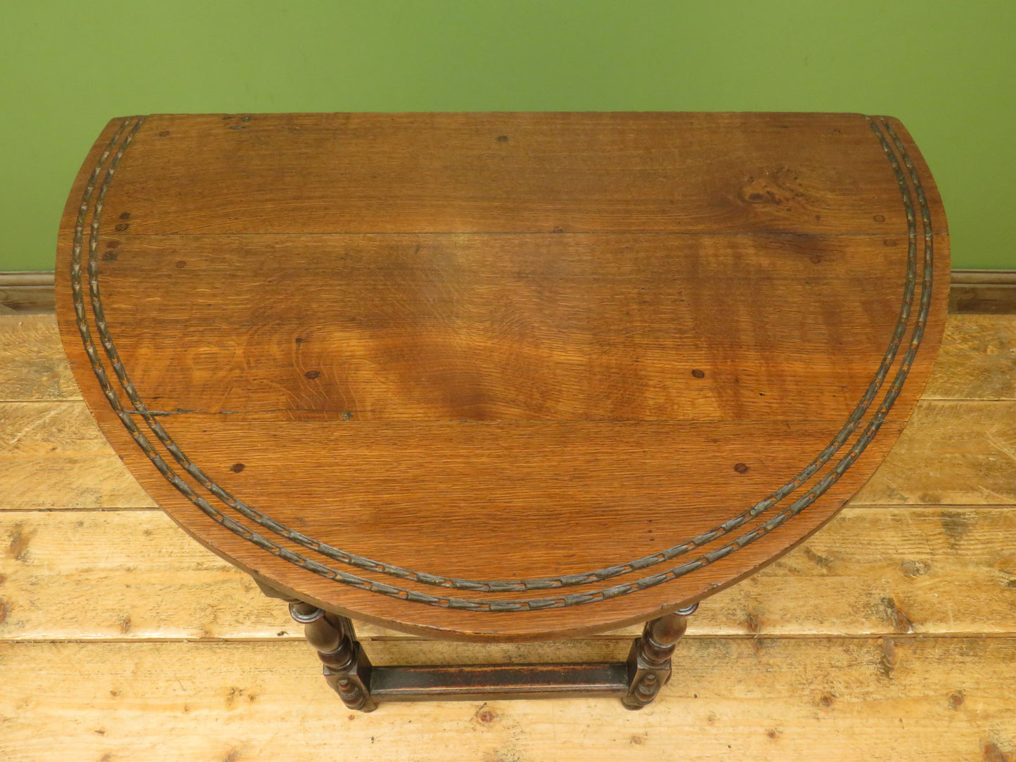 Victorian Oval Oak Drop Leaf Table with Drawer, suitable for occasional dining
