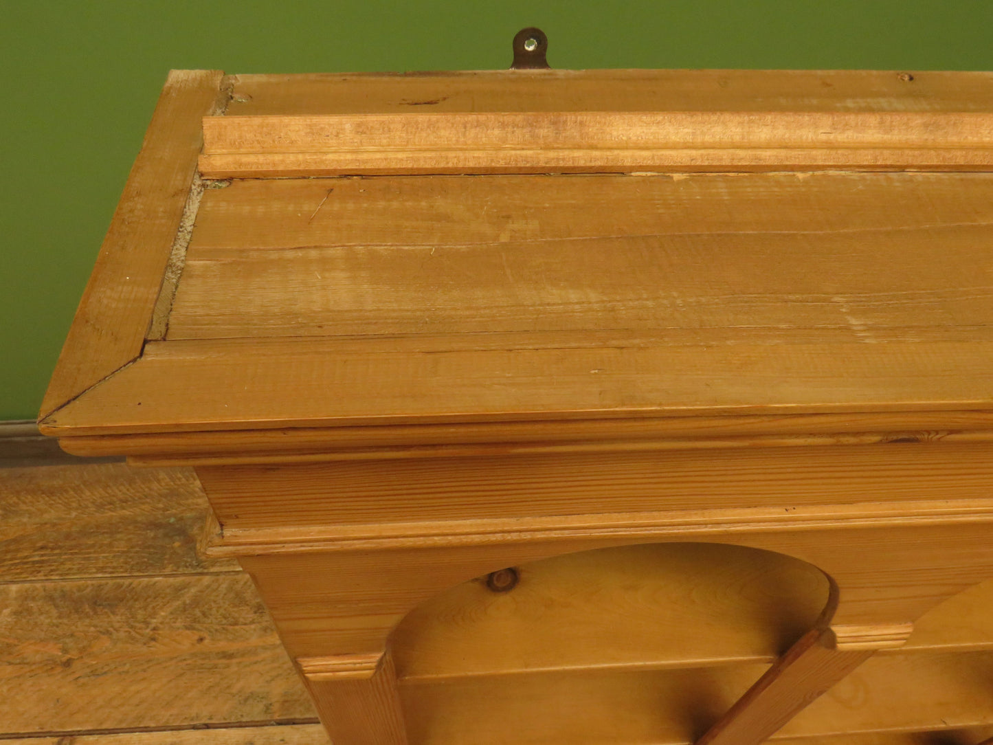 Pine Kitchen Wall Shelf with Small Drawers