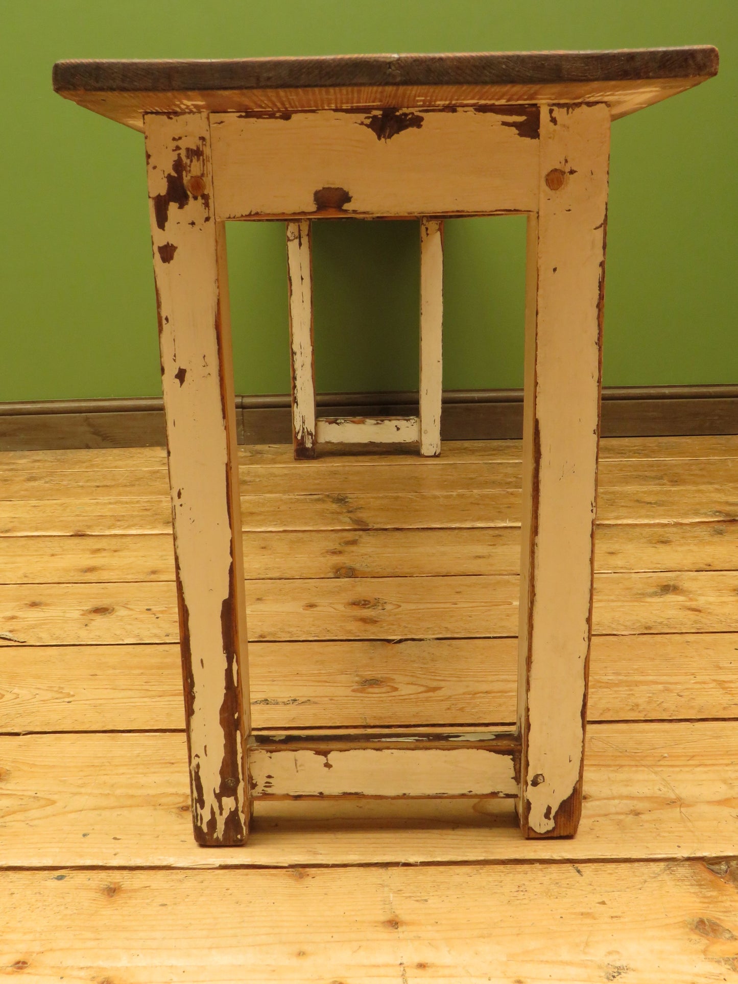 Rustic Potting Shed Bench with Chippy Paint Base
