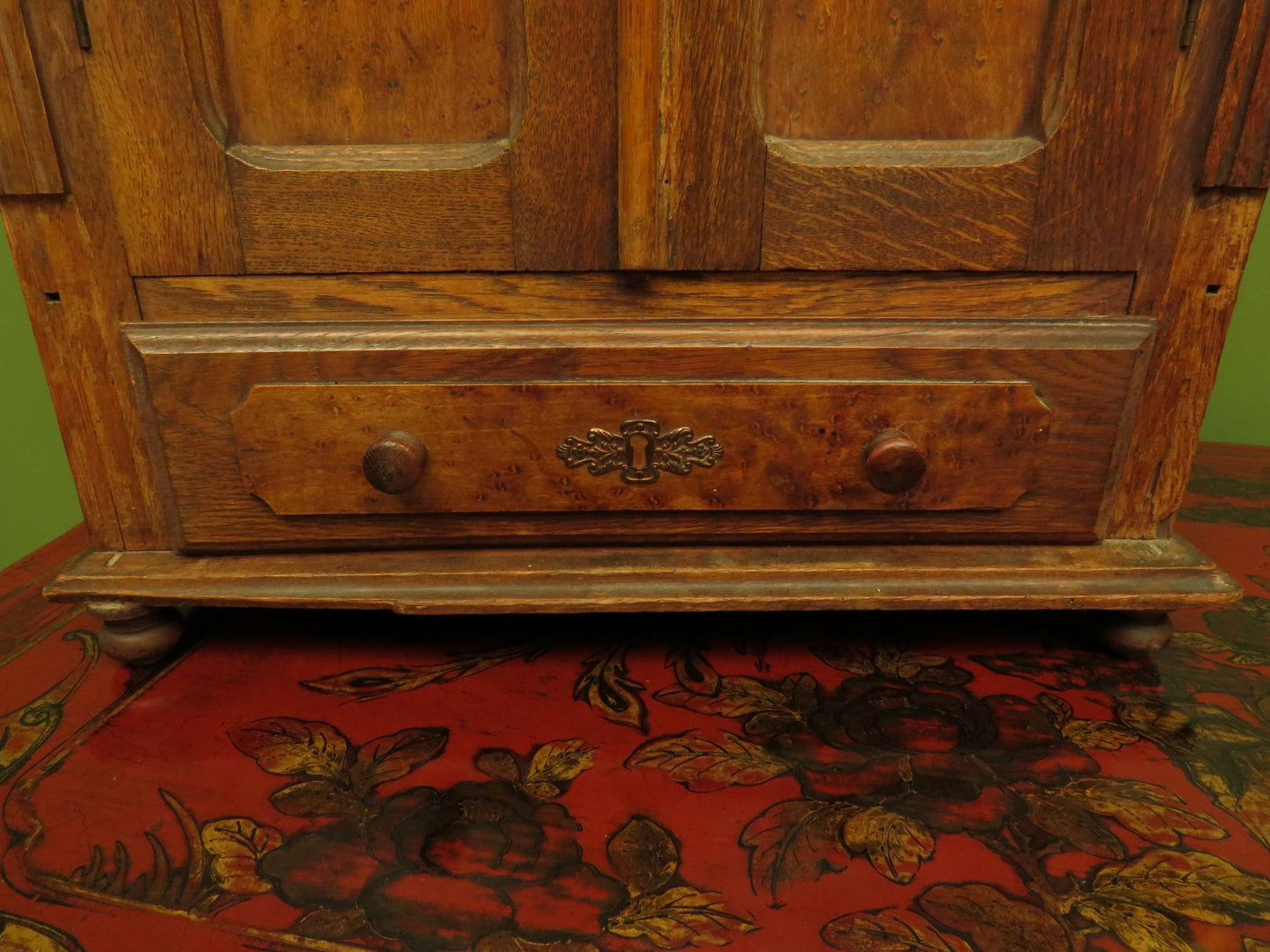 Antique Table top Cabinet in Oak and birds eye maple
