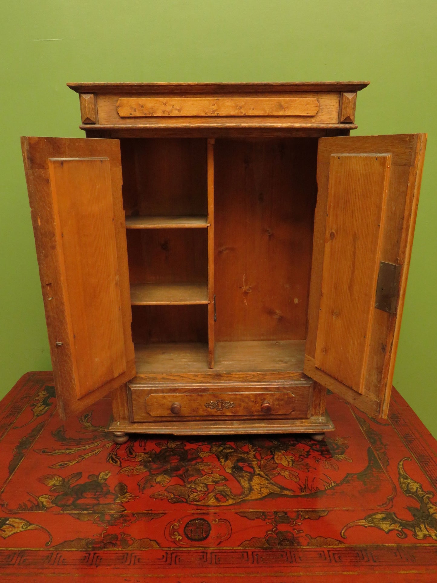 Antique Table top Cabinet in Oak and birds eye maple