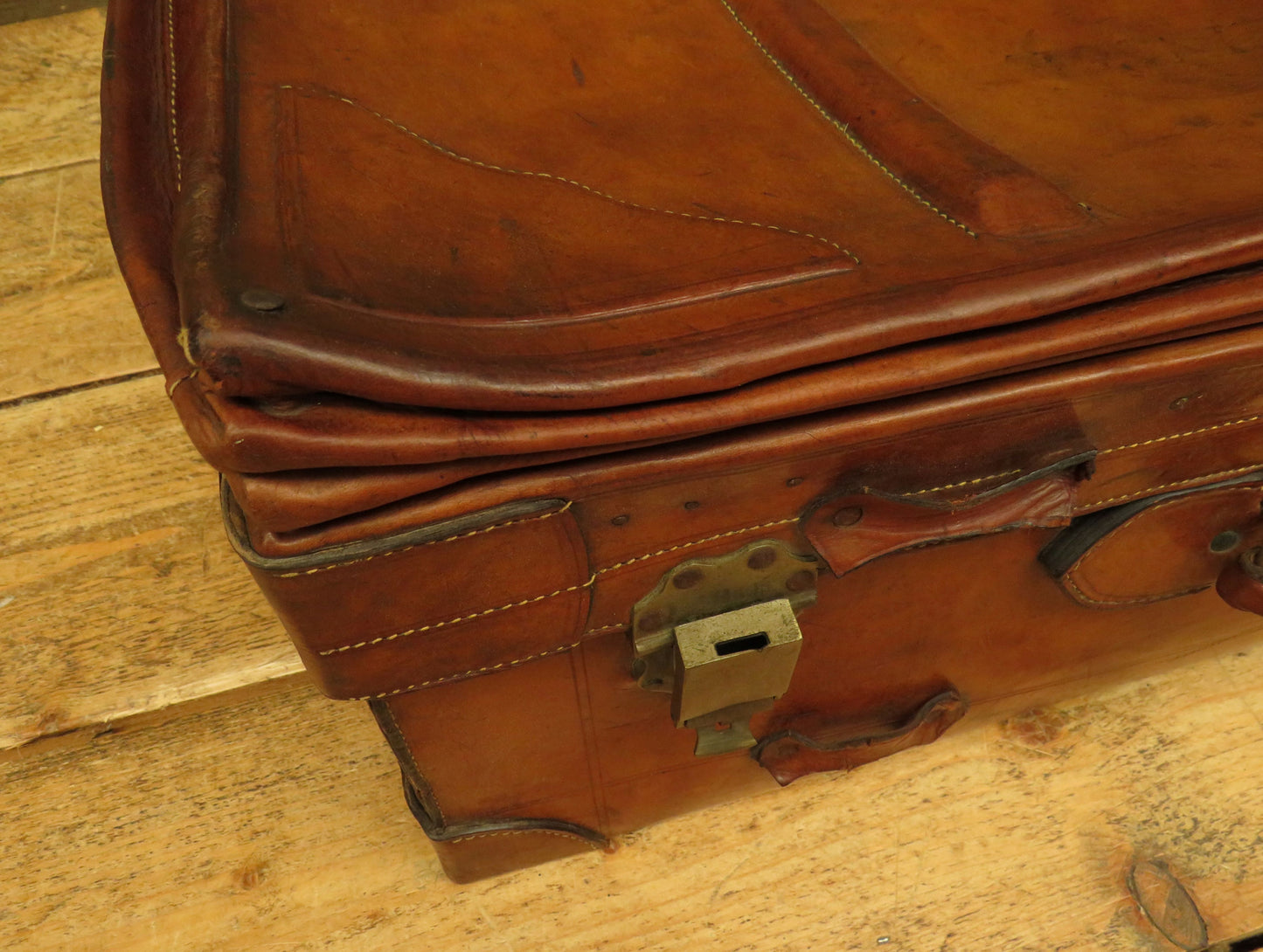Leather Portmanteau Expanding Suitcase