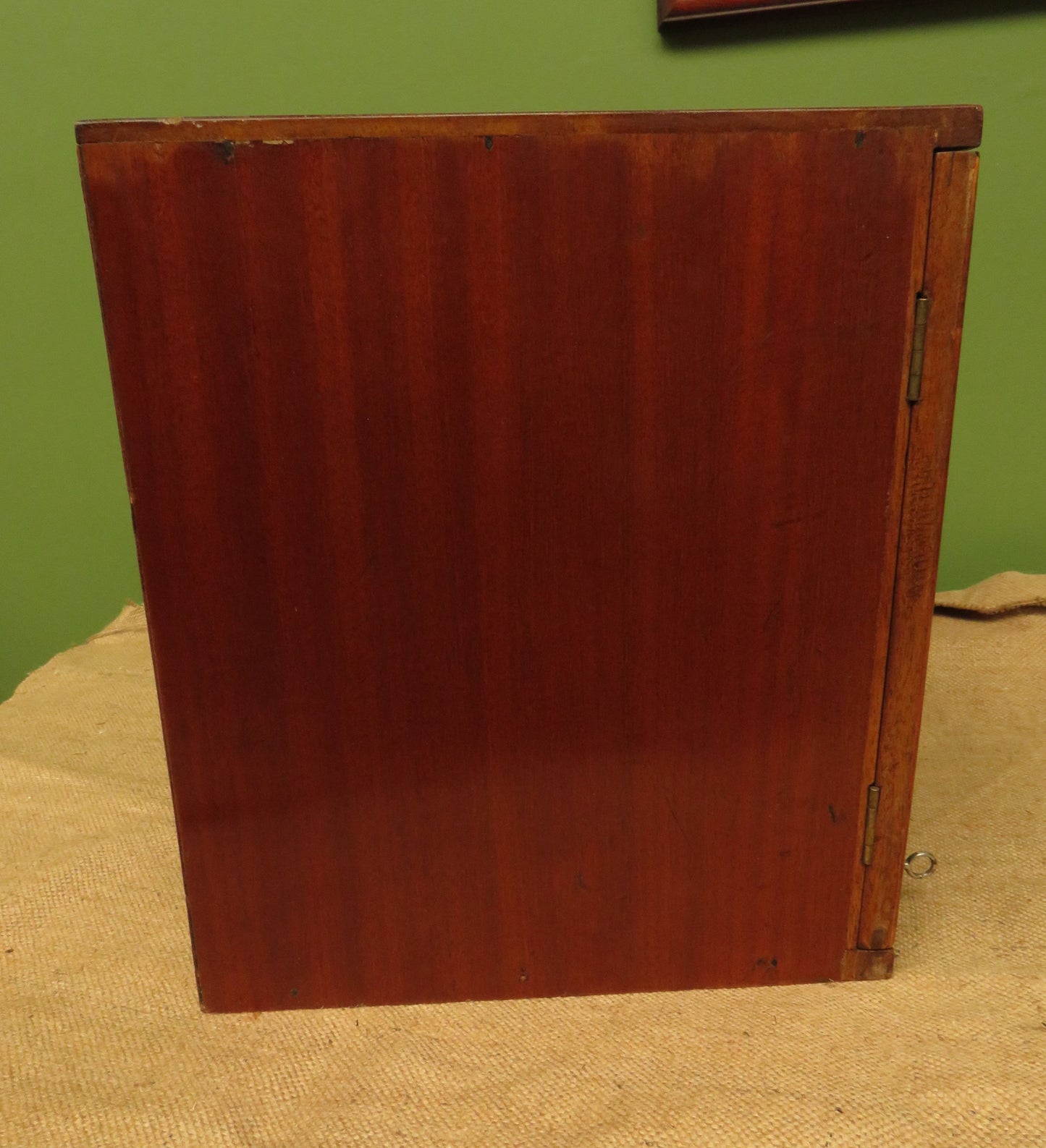 Antique Table top Collectors Chest, Lockable