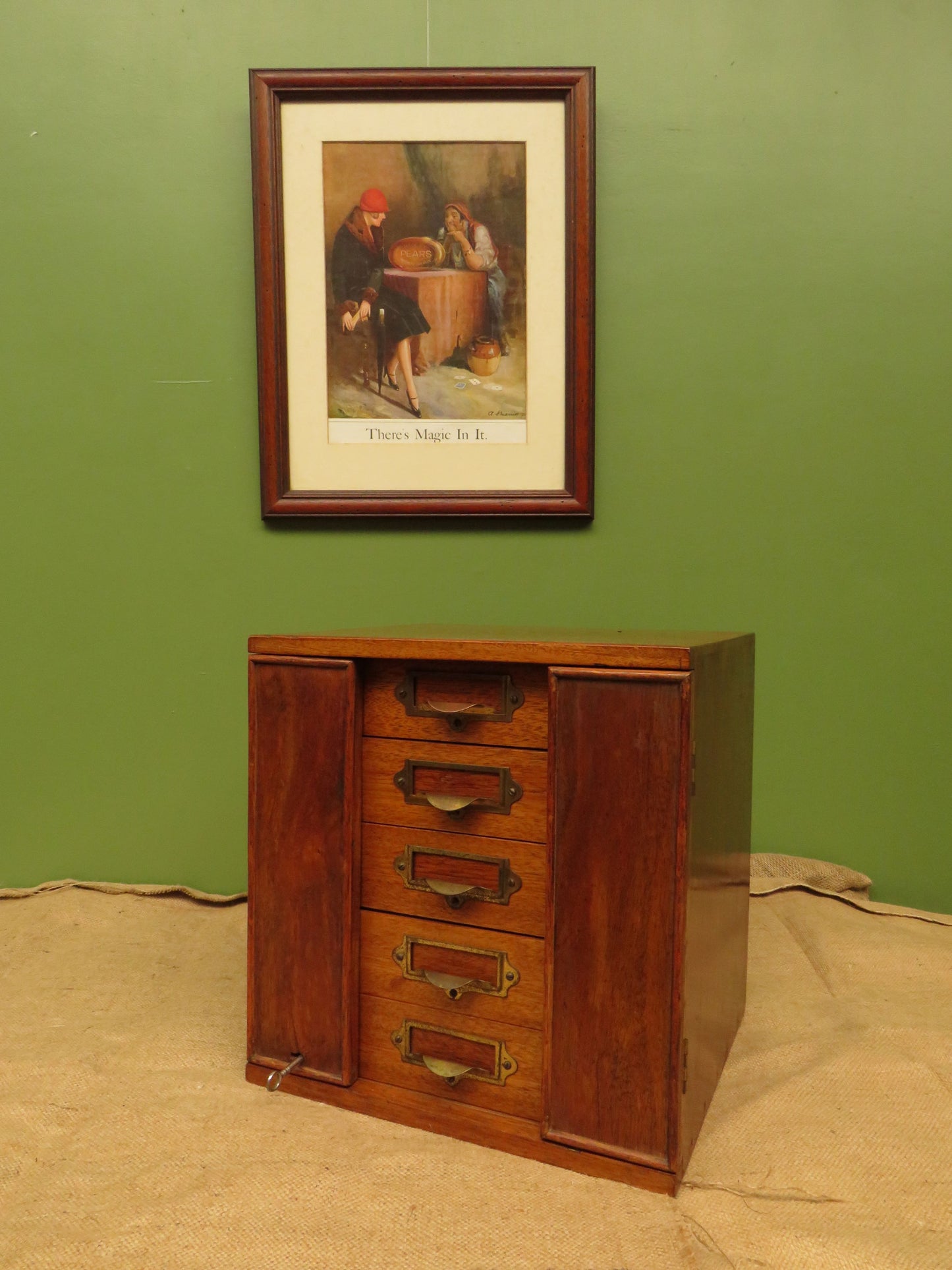 Antique Table top Collectors Chest, Lockable