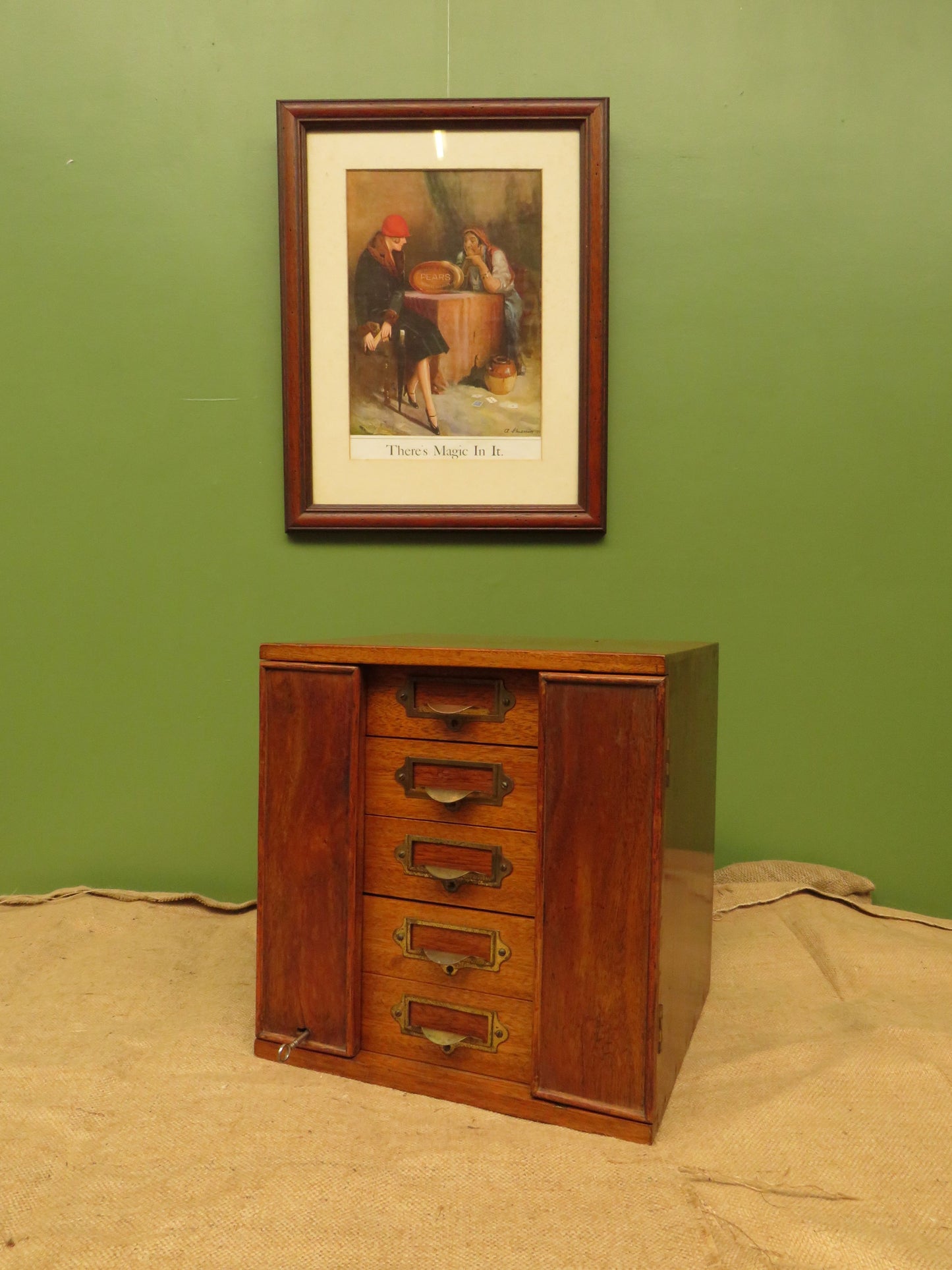 Antique Table top Collectors Chest, Lockable