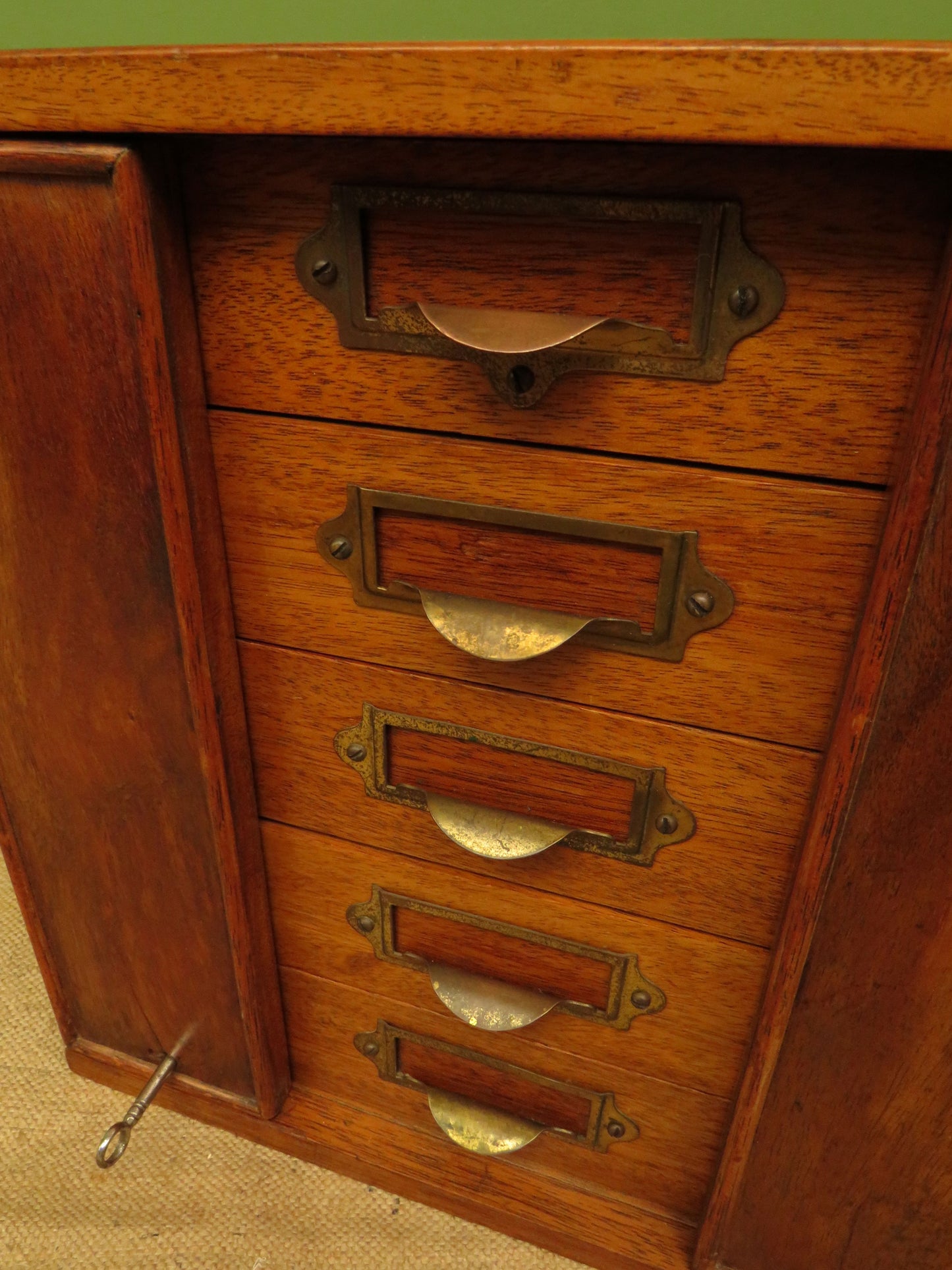 Antique Table top Collectors Chest, Lockable