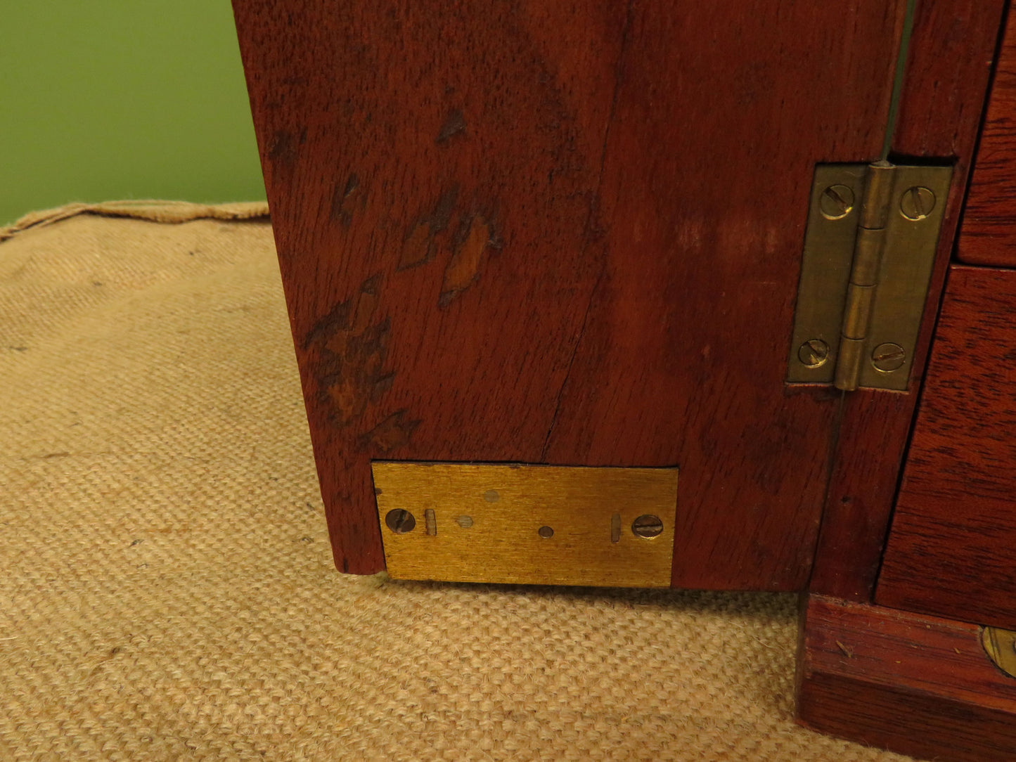 Antique Table top Collectors Chest, Lockable