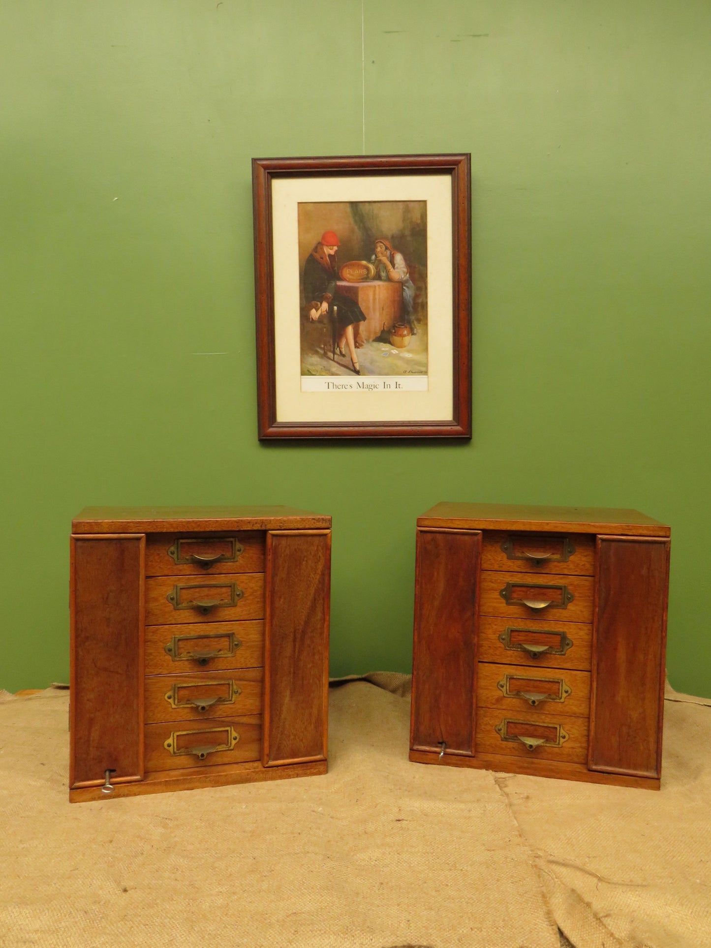 Antique Table top Collectors Chest No.2, Lockable