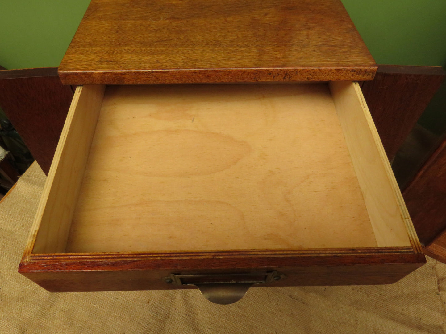 Antique Table top Collectors Chest No.2, Lockable
