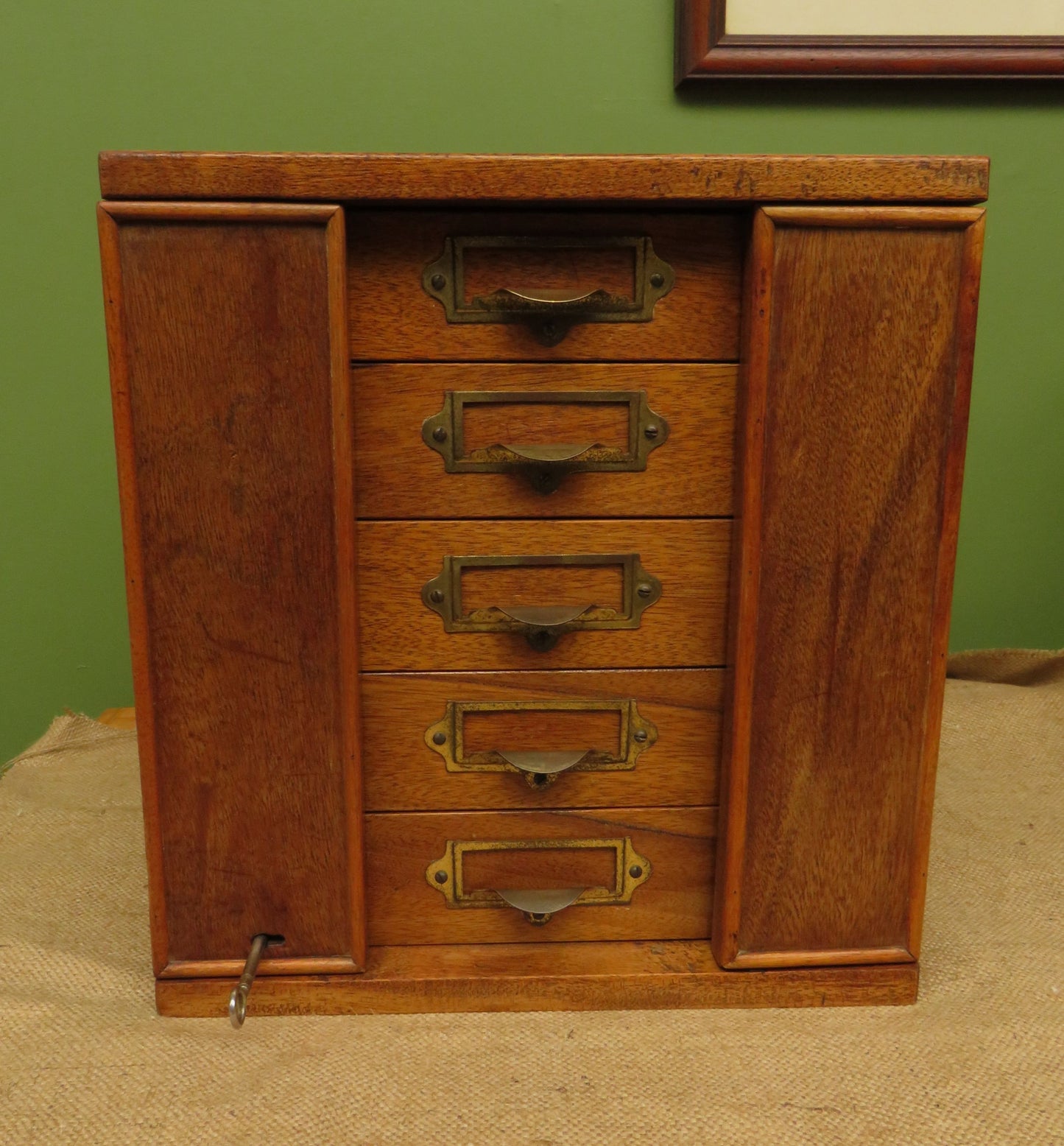 Antique Table top Collectors Chest No.2, Lockable