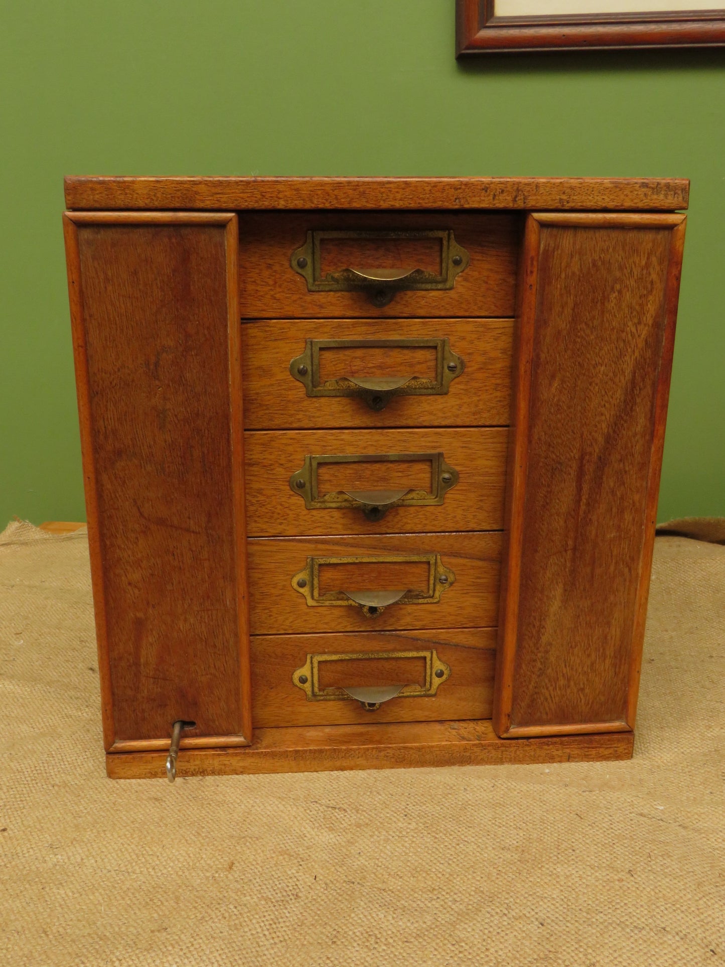 Antique Table top Collectors Chest No.2, Lockable