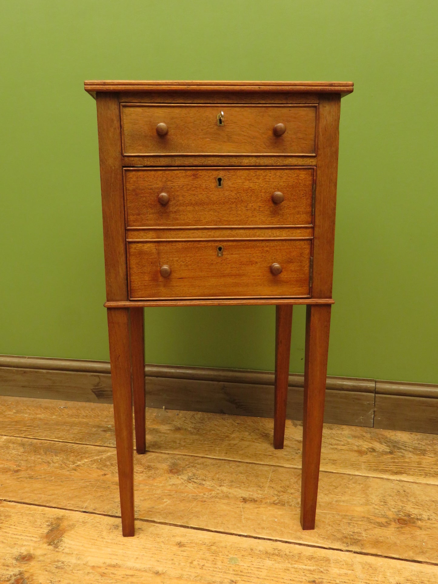 Antique Mahogany Bedside Cabinet
