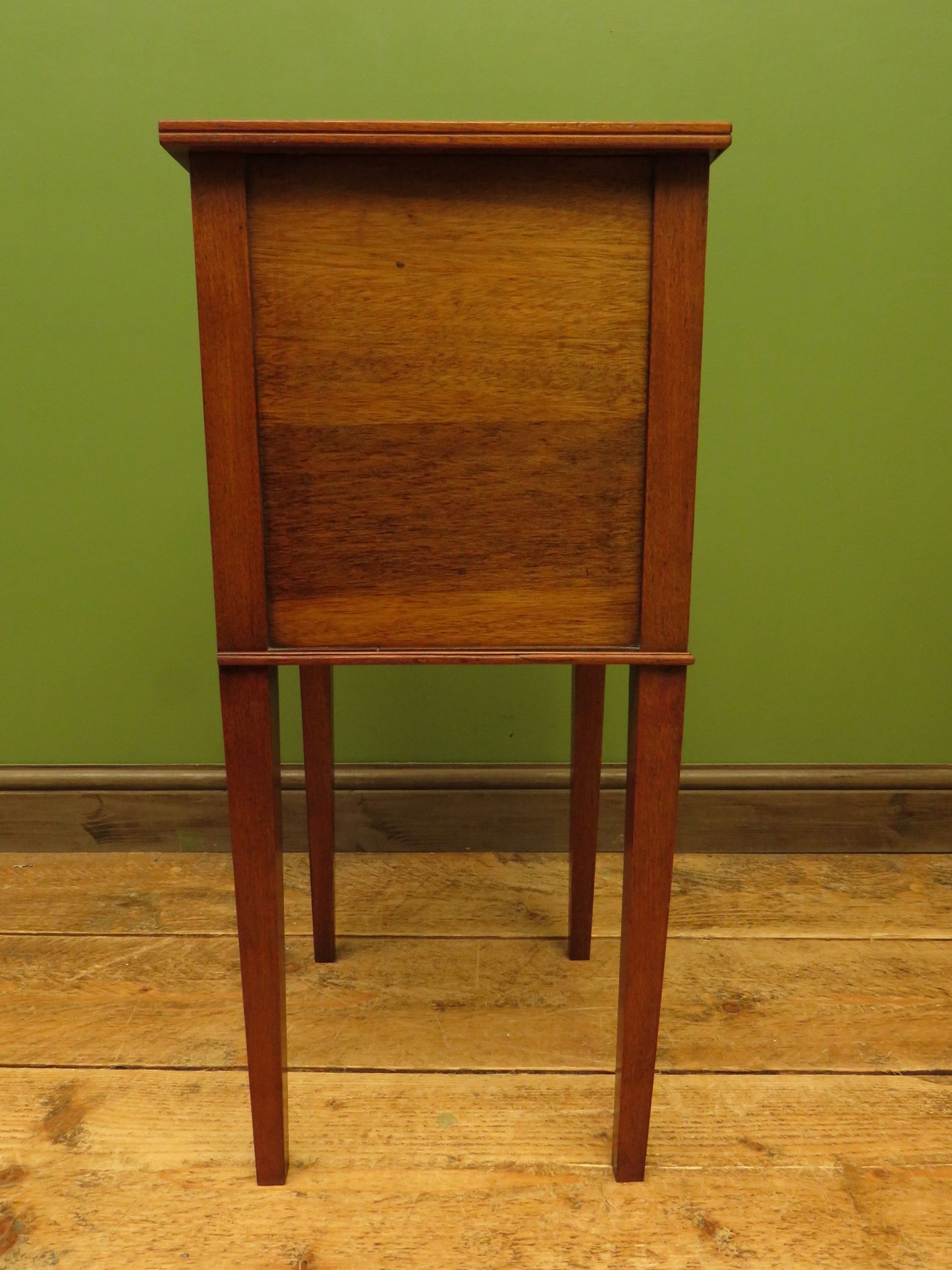 Antique Mahogany Bedside Cabinet