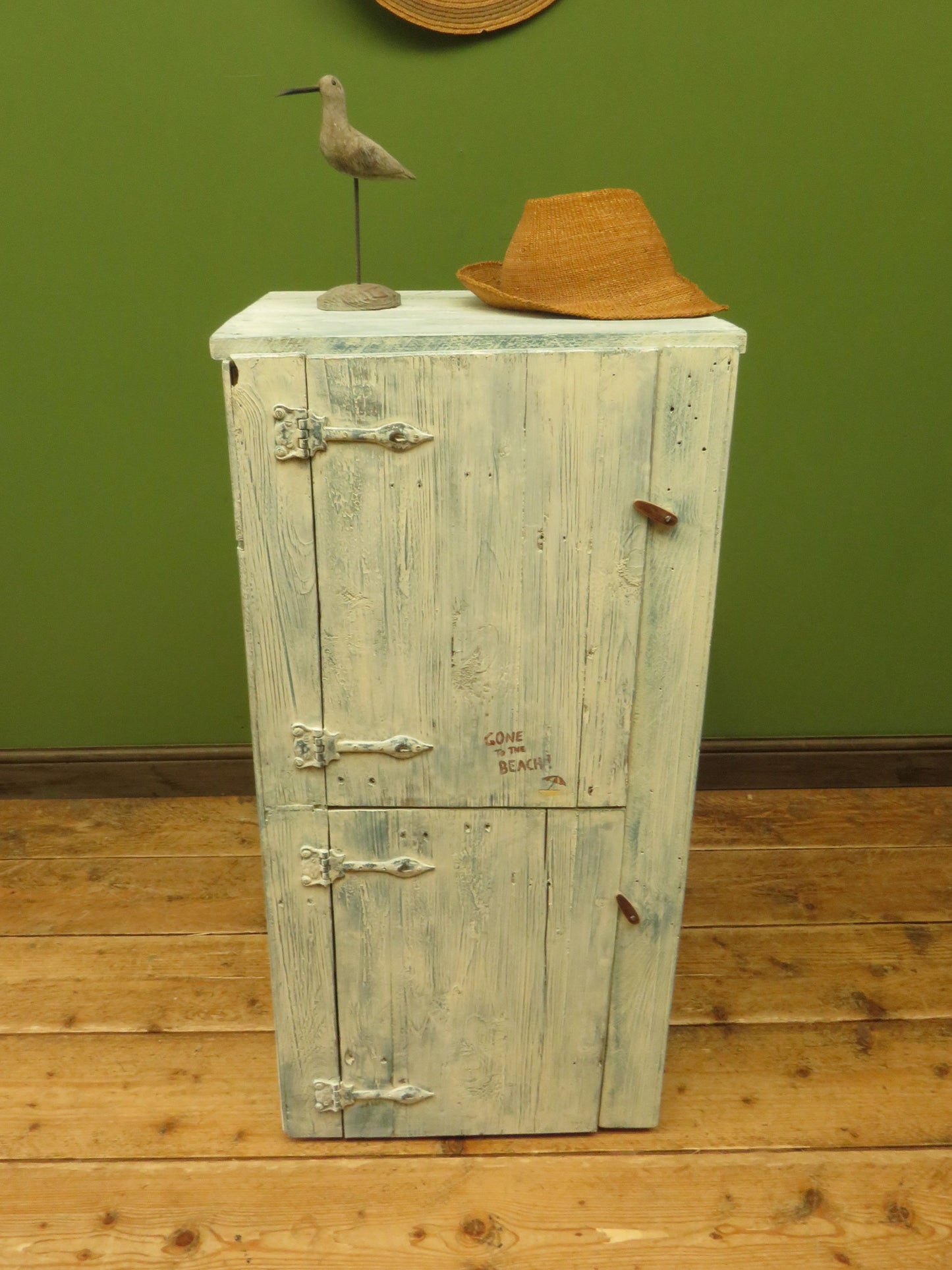 Beach Hut Style Locker Cupboard