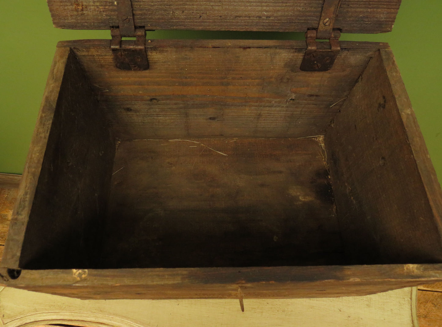 Rare Vintage Wooden 'Ventilator' patented Egg Crate, Dairy Supply Co