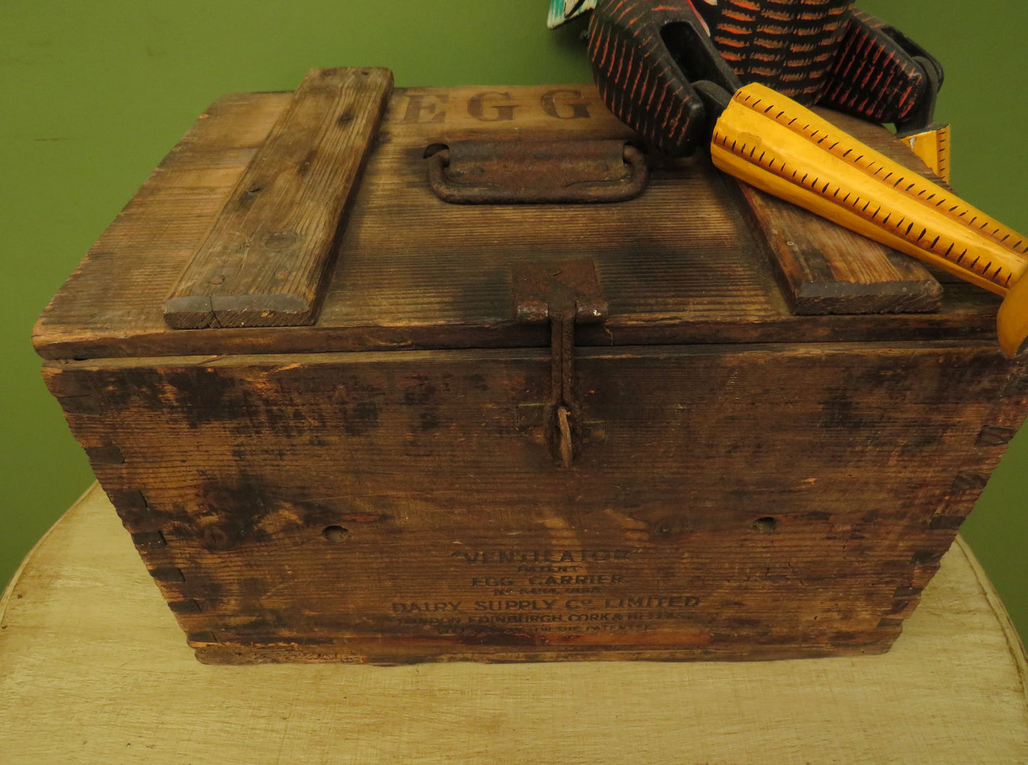 Rare Vintage Wooden 'Ventilator' patented Egg Crate, Dairy Supply Co
