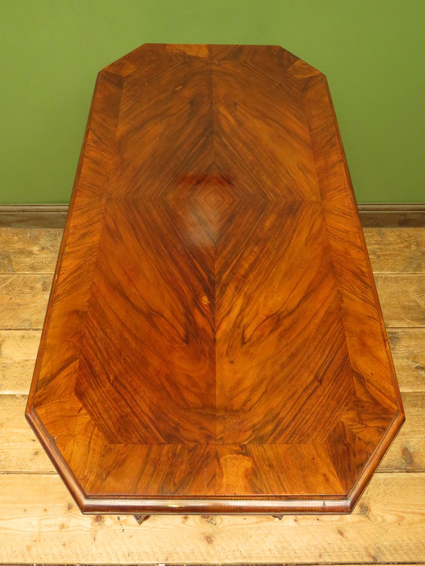 Antique Baroque style Centre Table