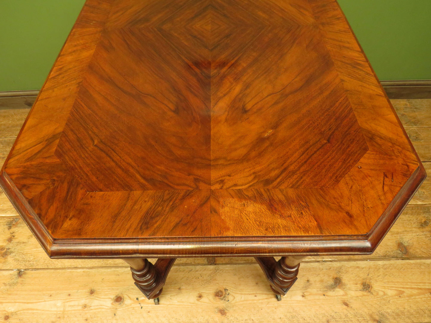 Antique Baroque style Centre Table