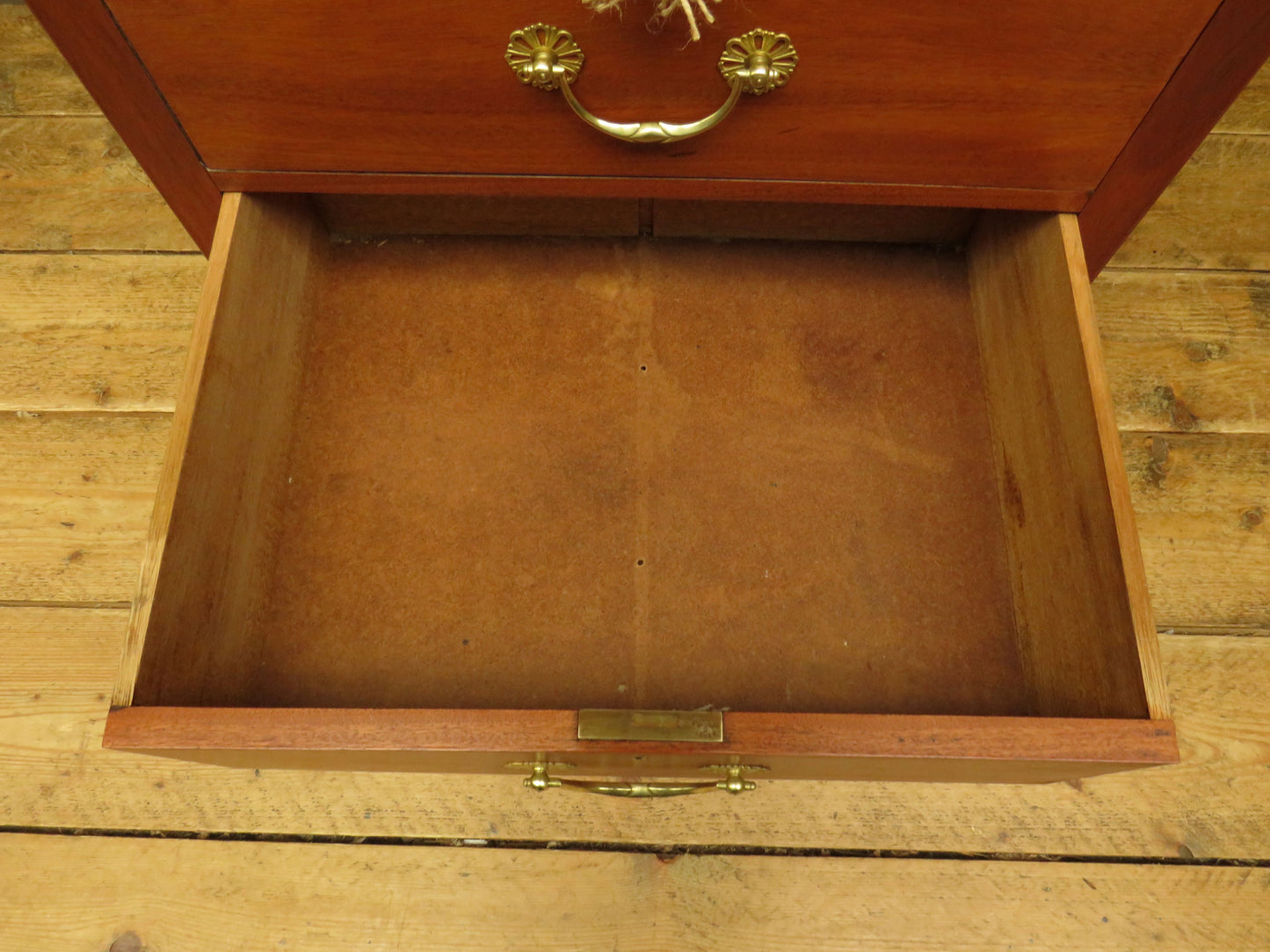 Compact Antique Mahogany Chest of drawers suitable for an office or bedroom