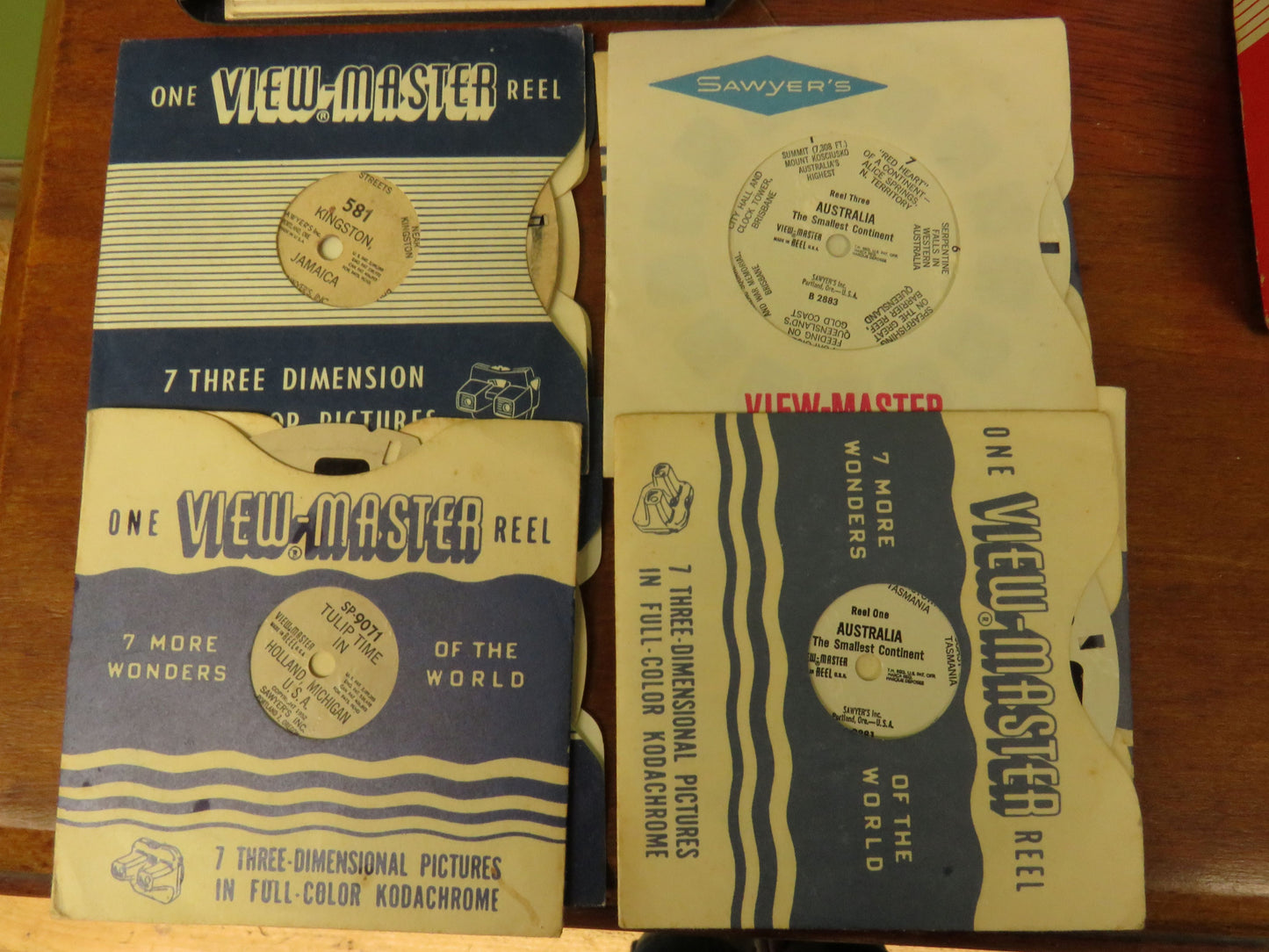 Vintage View-Master 3D Viewer and slides