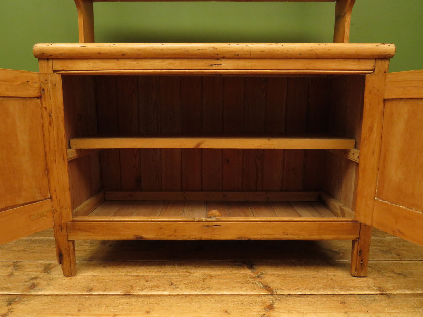 Victorian Pine Kitchen Dresser with Open Plate Rack