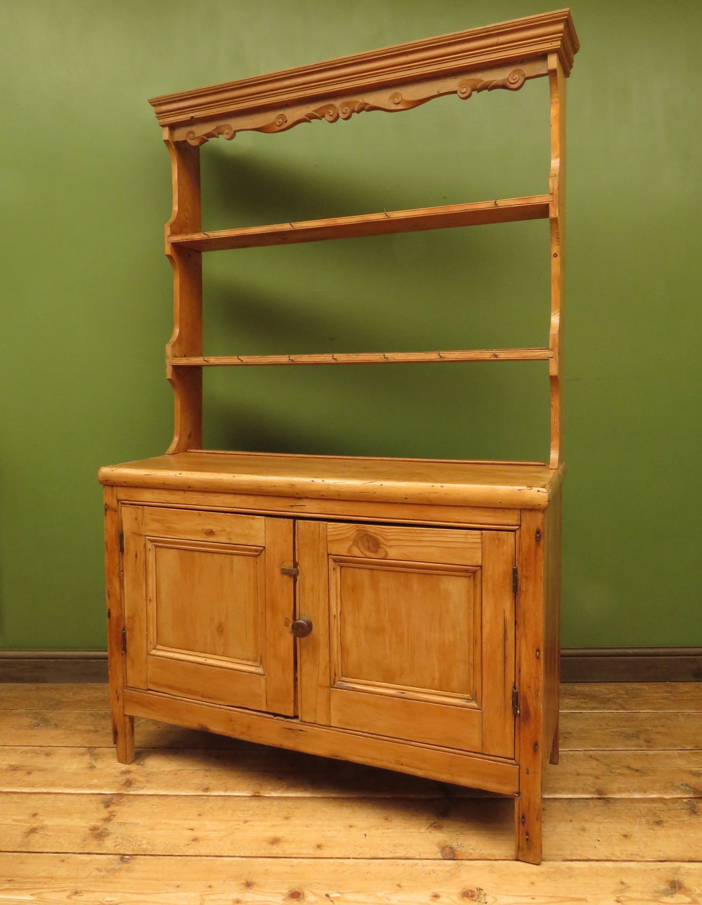 Victorian Pine Kitchen Dresser with Open Plate Rack