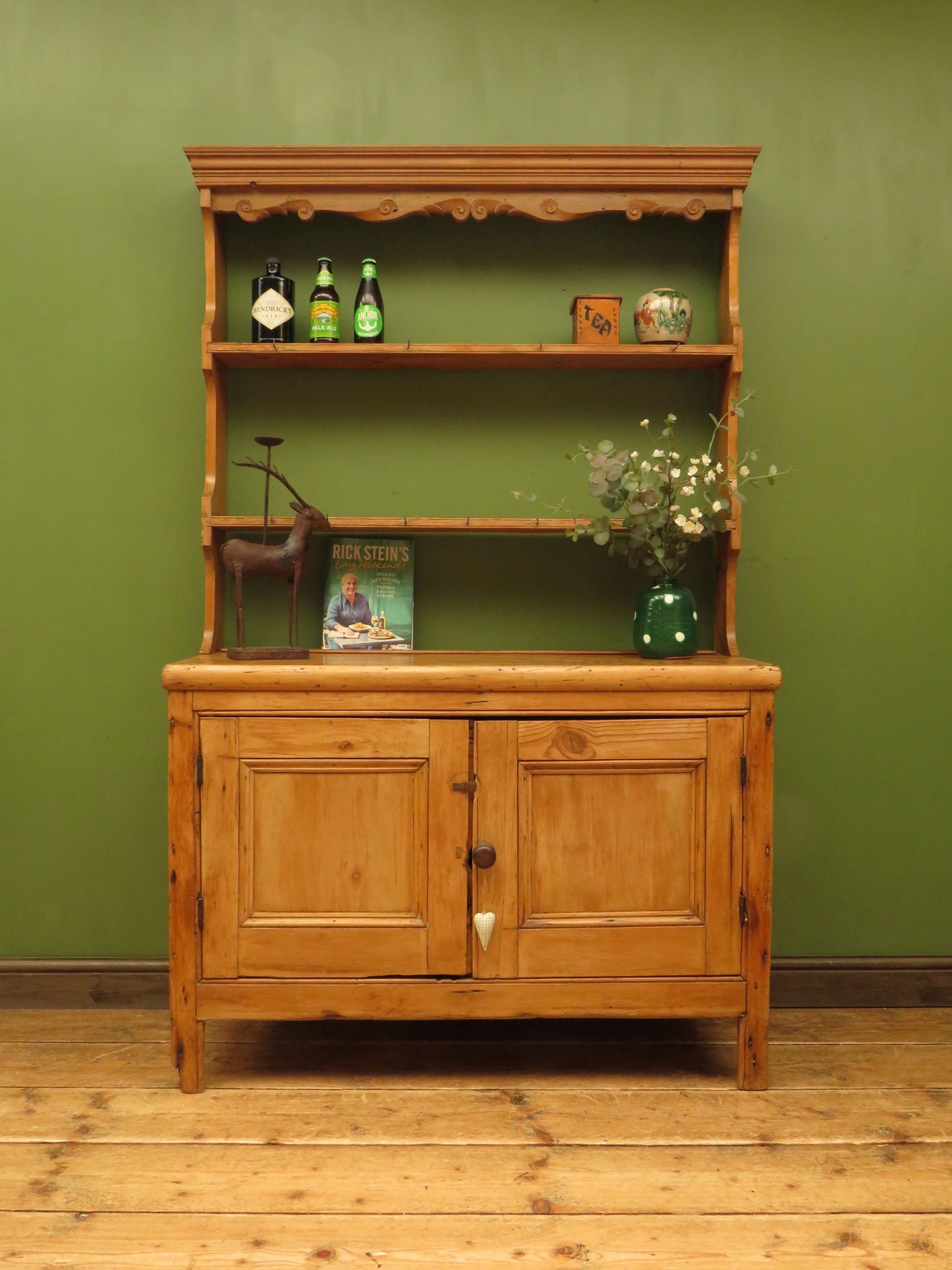 Victorian Pine Kitchen Dresser with Open Plate Rack