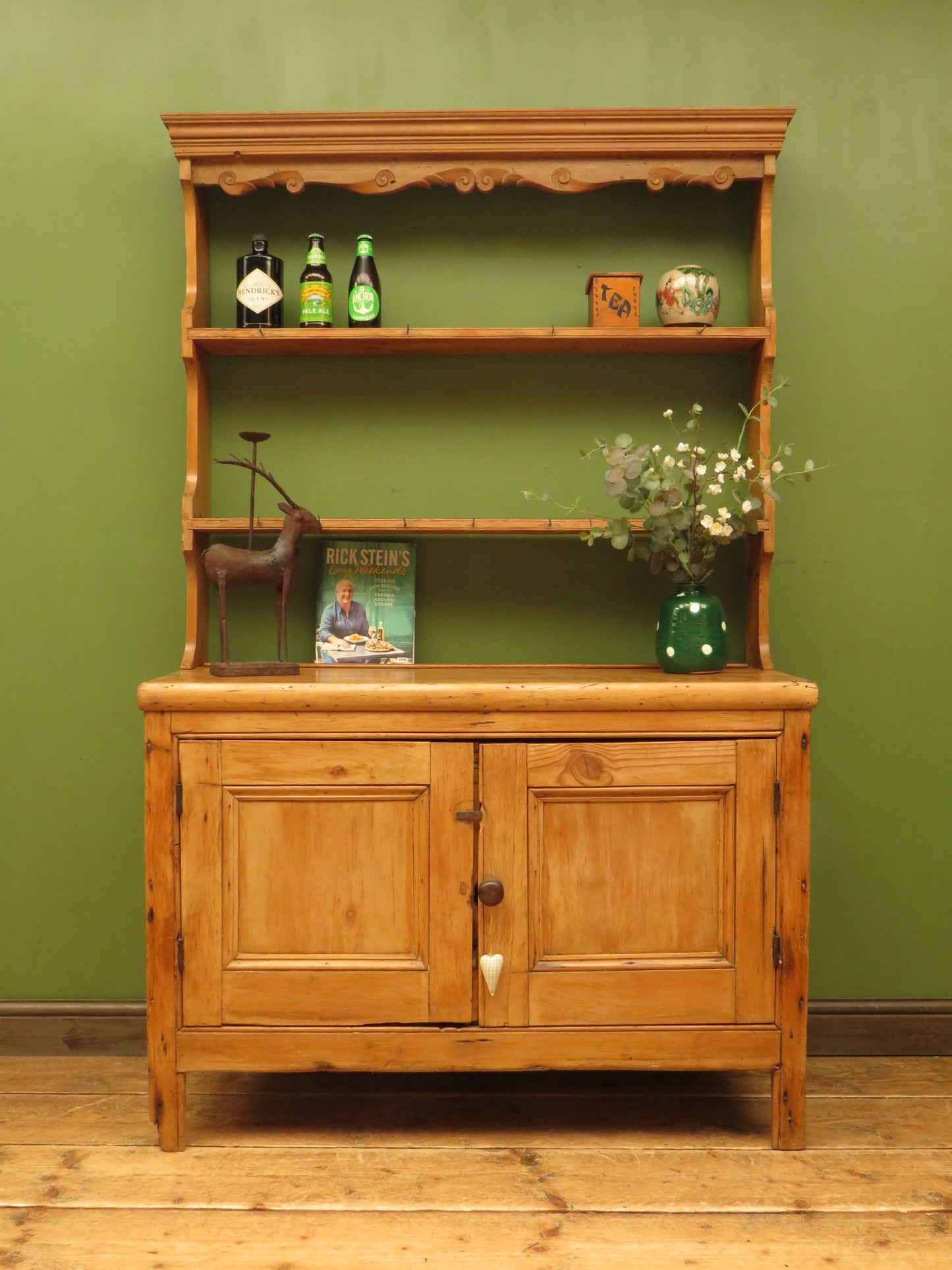 Victorian Pine Kitchen Dresser with Open Plate Rack