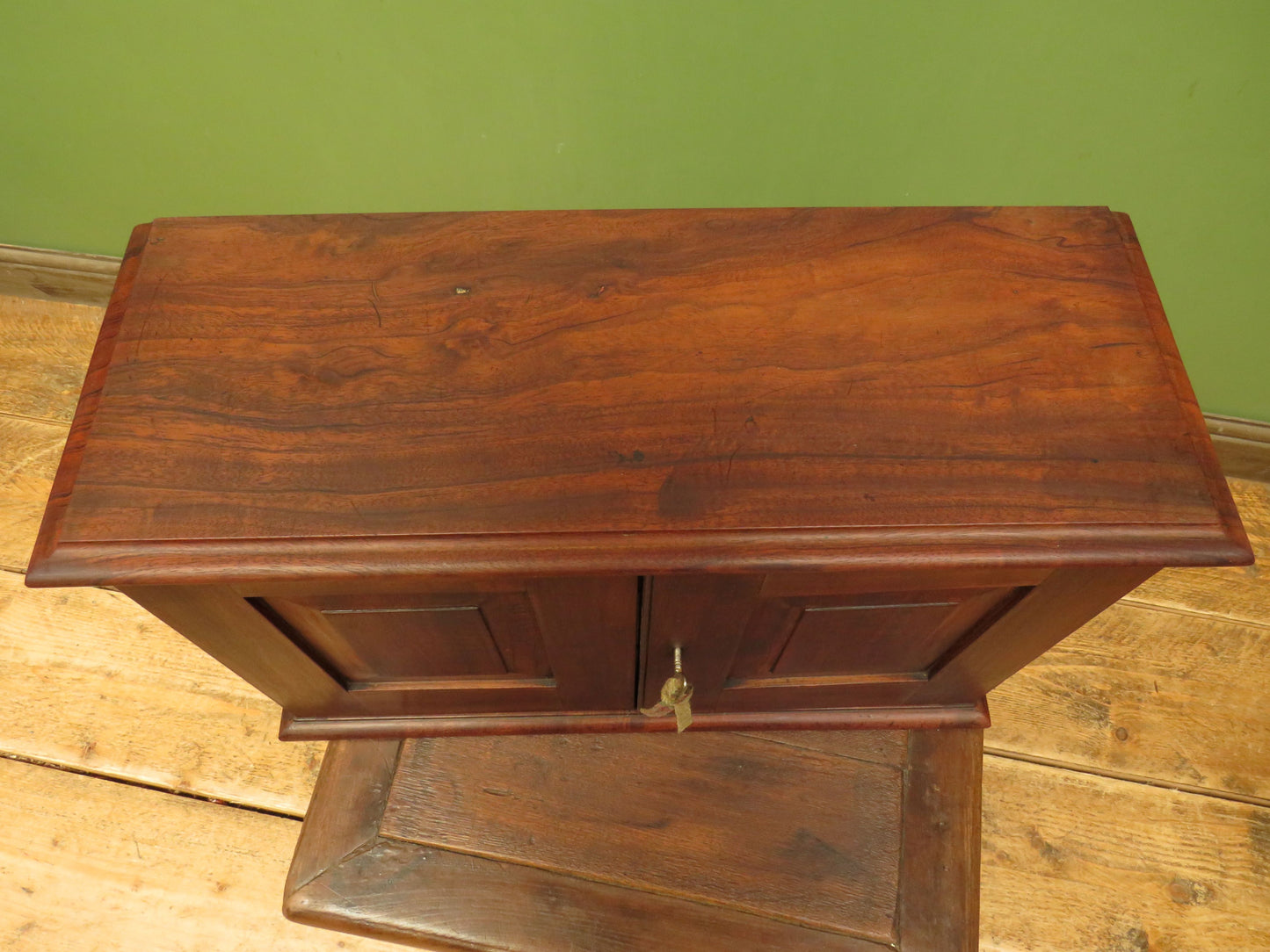 Victorian Apothecary or Collectors Cabinet with Hobbs & Co Lock