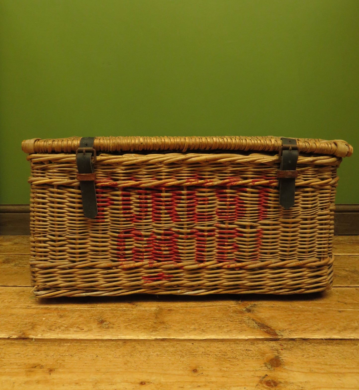Large Vintage Wicker Hamper Basket