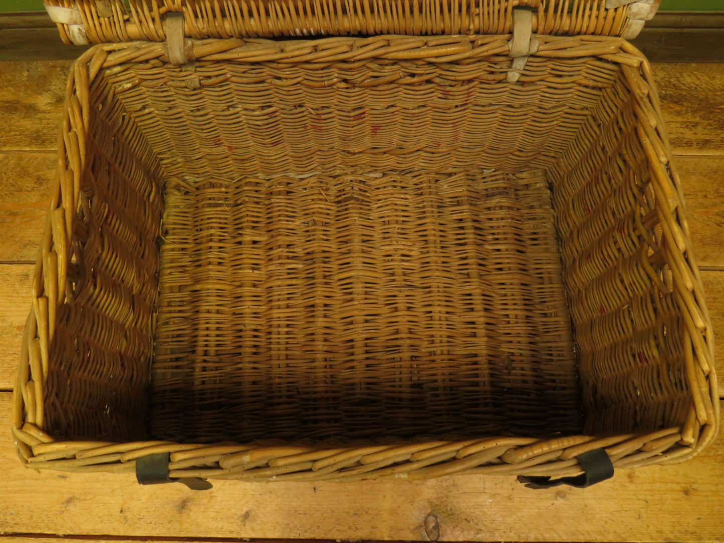 Large Vintage Wicker Hamper Basket