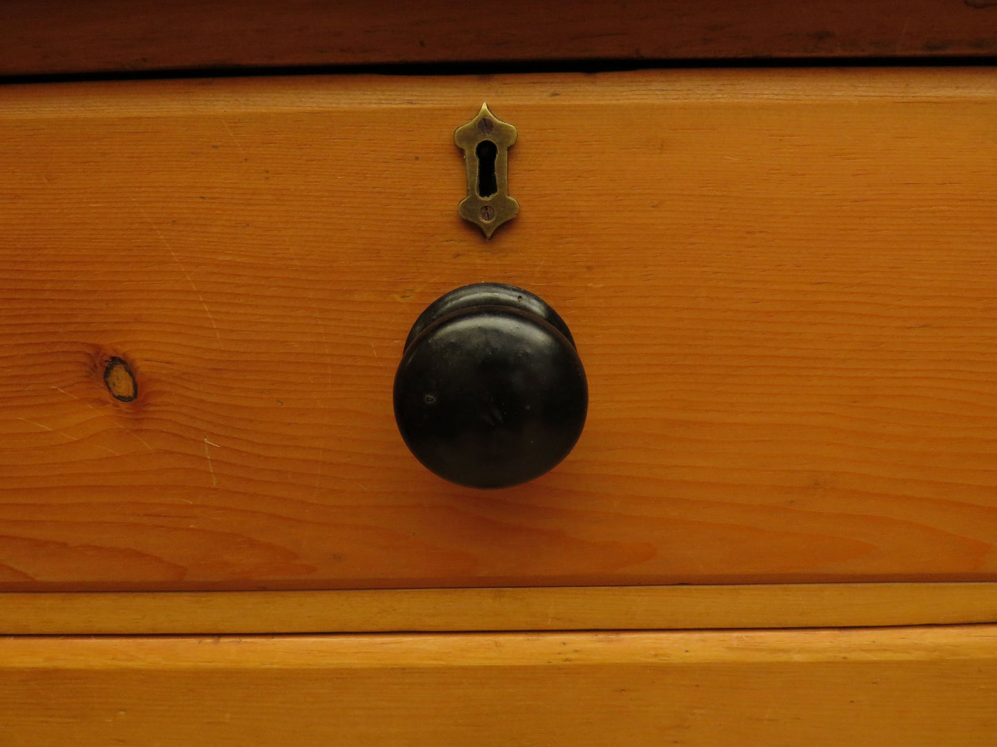 Large Victorian Pine Chest of Drawers