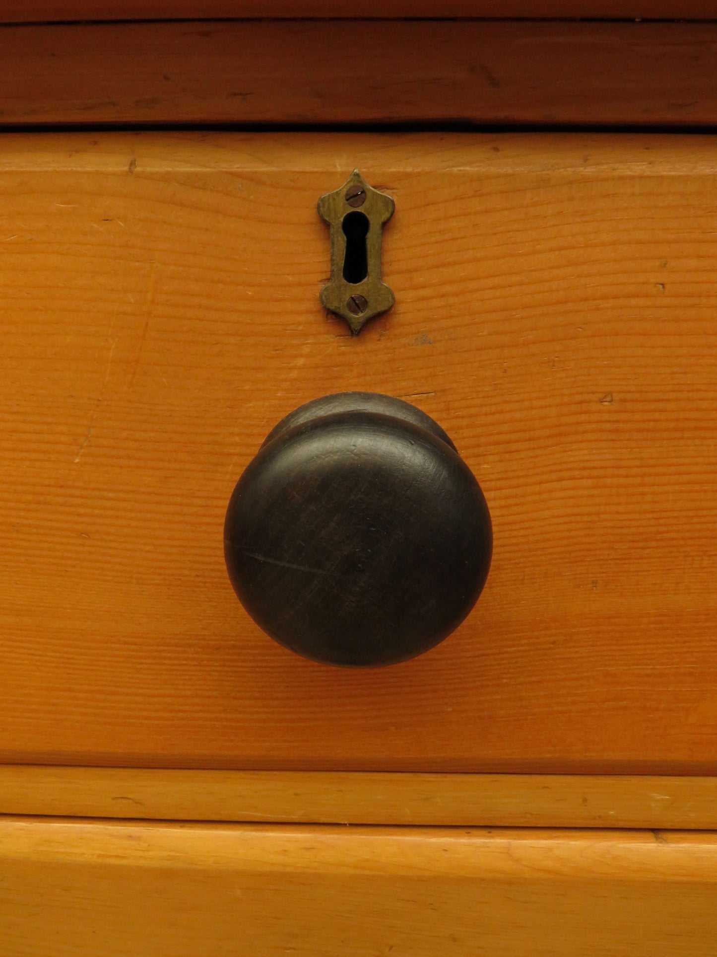 Large Victorian Pine Chest of Drawers