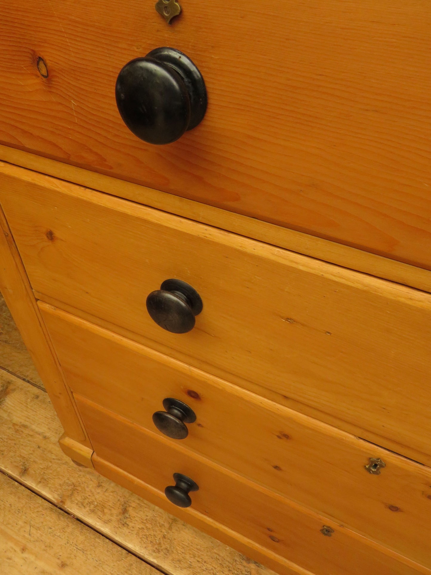 Large Victorian Pine Chest of Drawers