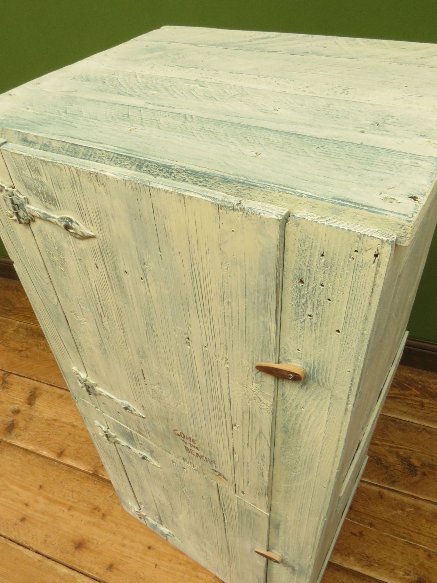 Beach Hut Style Locker Cupboard