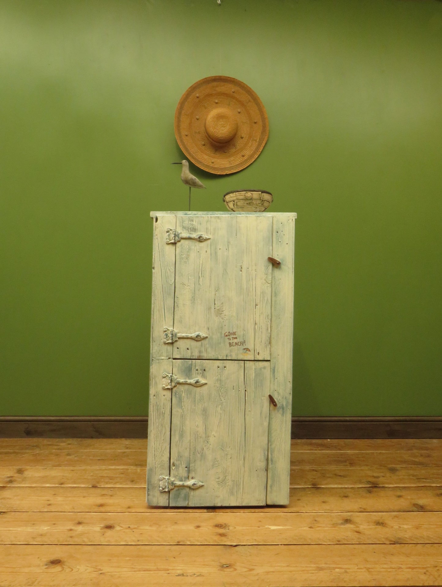 Beach Hut Style Locker Cupboard