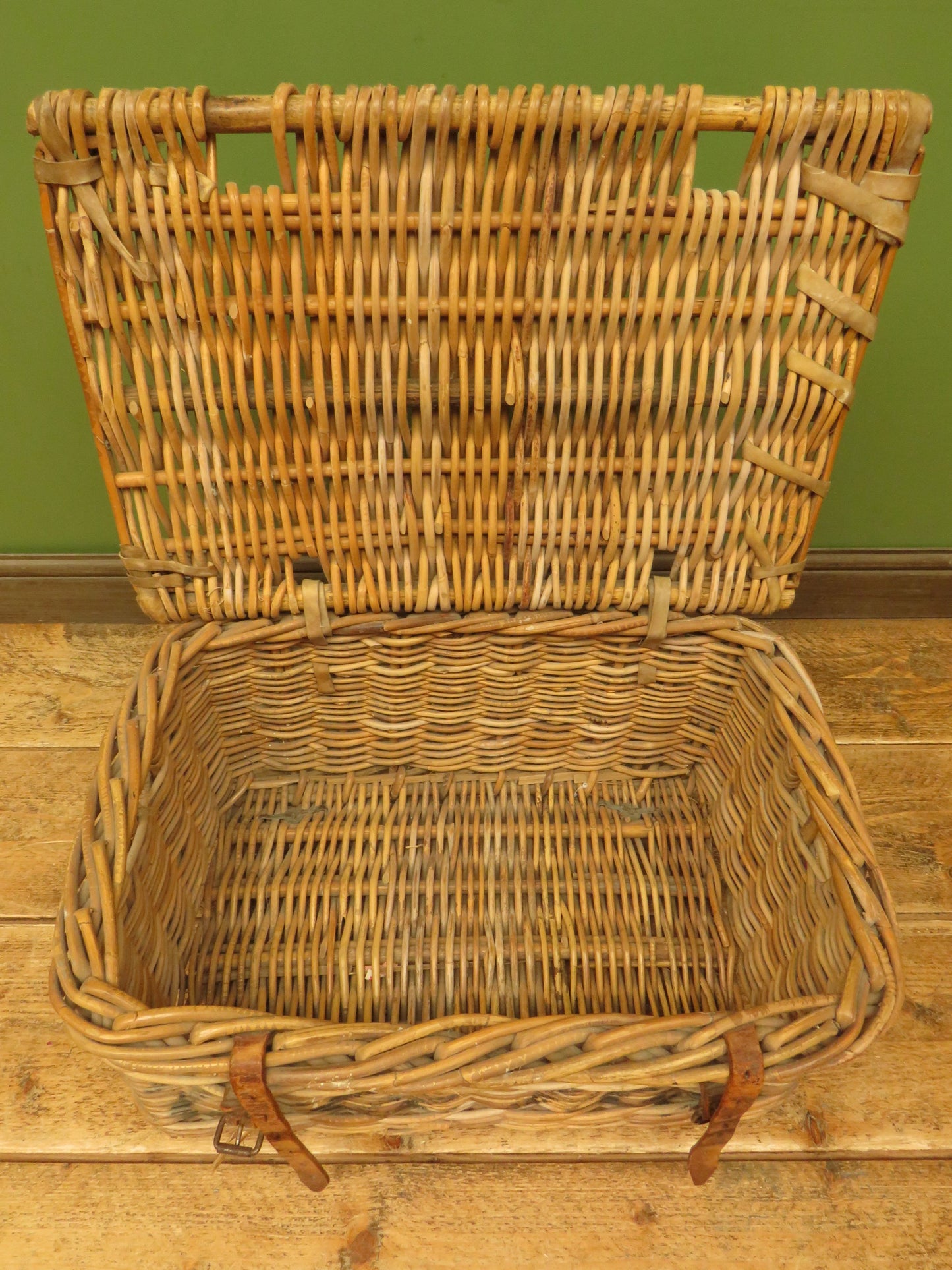 Antique Wicker Laundry Storage Basket