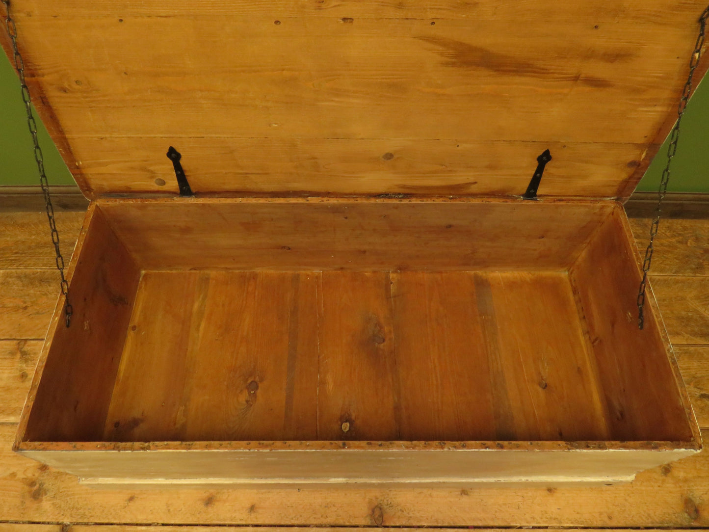 Folk Art Painted Blanket Box with Barn Star Design