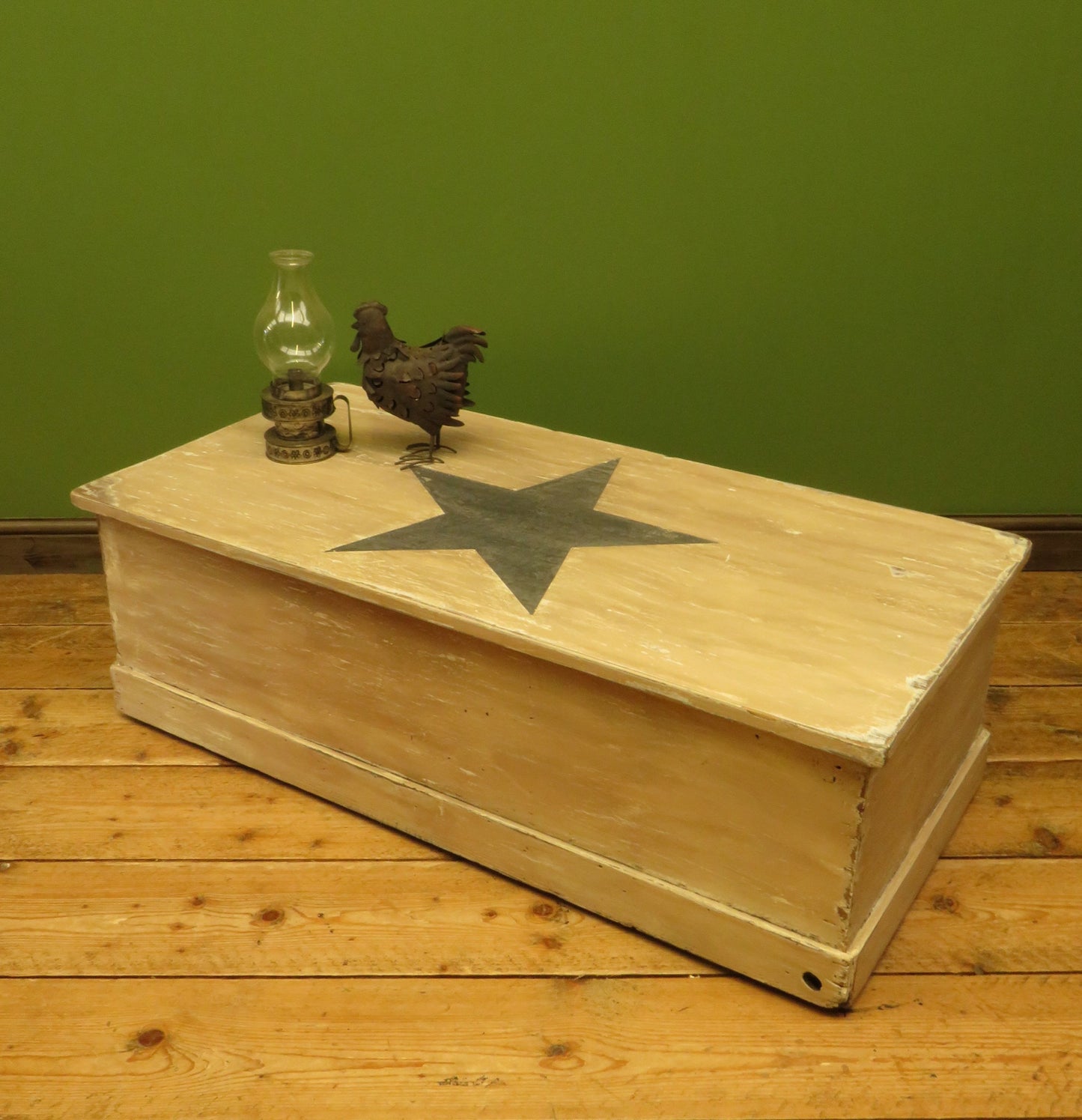 Folk Art Painted Blanket Box with Barn Star Design