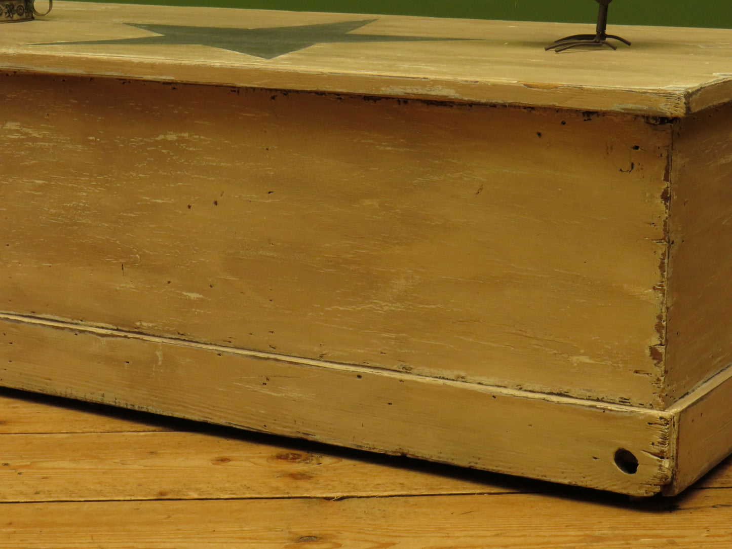 Folk Art Painted Blanket Box with Barn Star Design