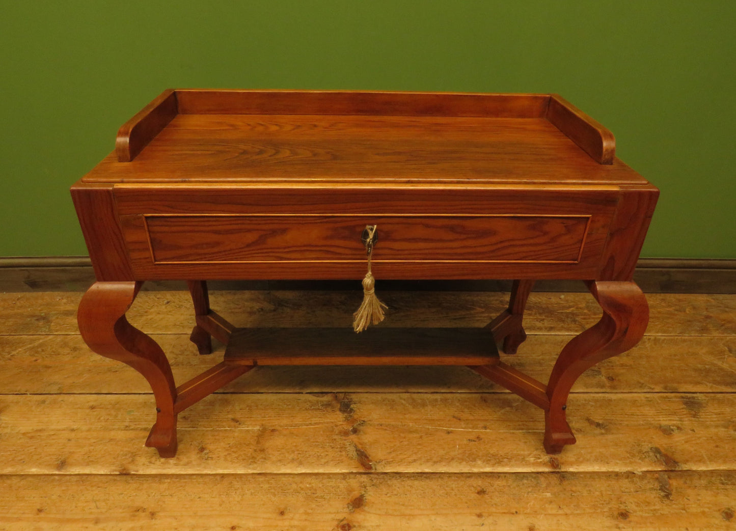 Luggage stand side table with lockable drawer