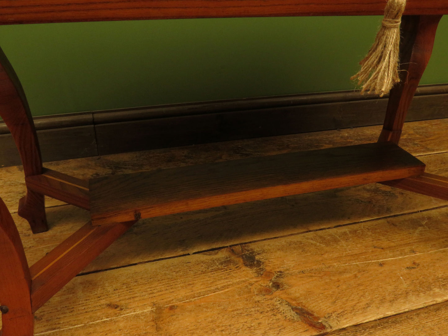Luggage stand side table with lockable drawer