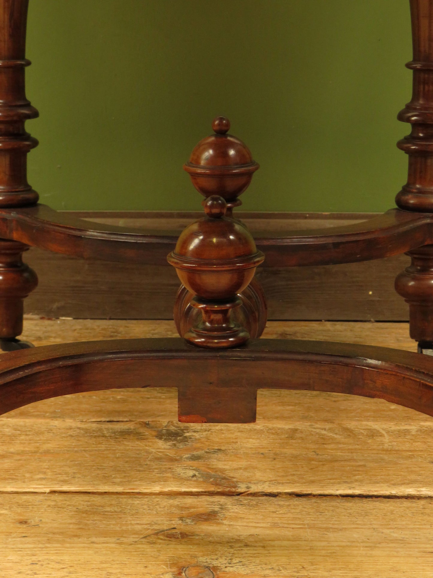 Antique Baroque style Centre Table