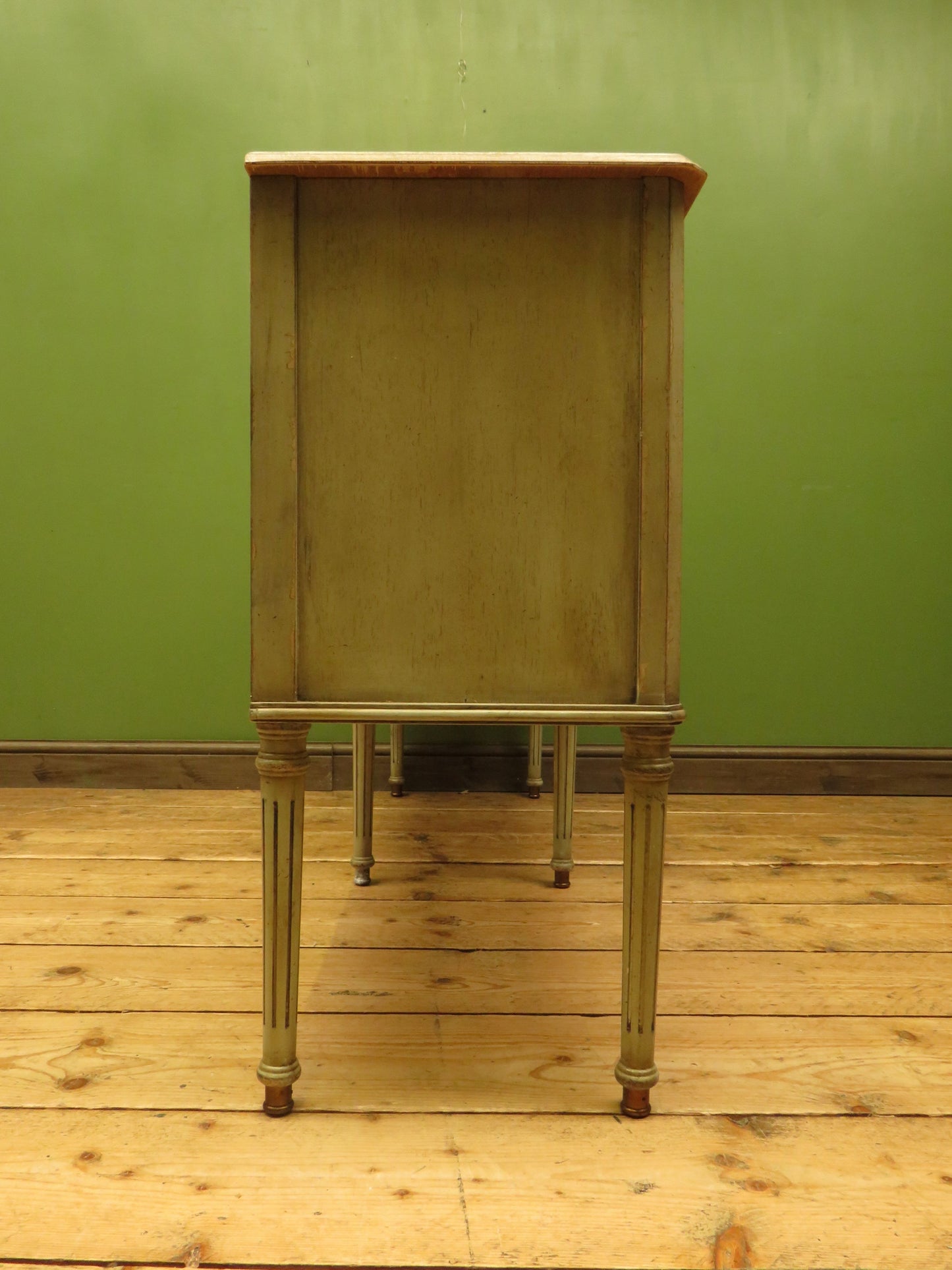 Shabby Chic Griege Display Sideboard with Glazed Doors