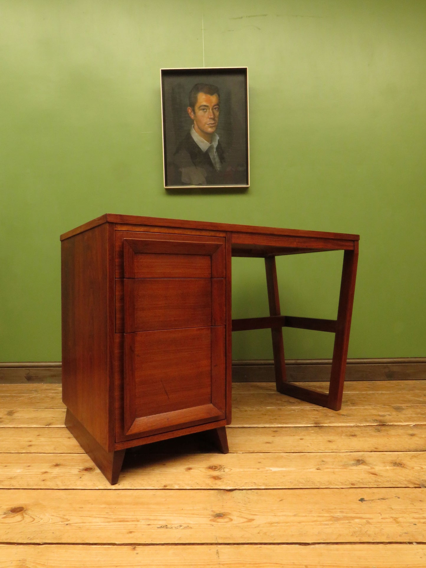 Mid Century Modern Desk by H.L.Hubbell of Michigan