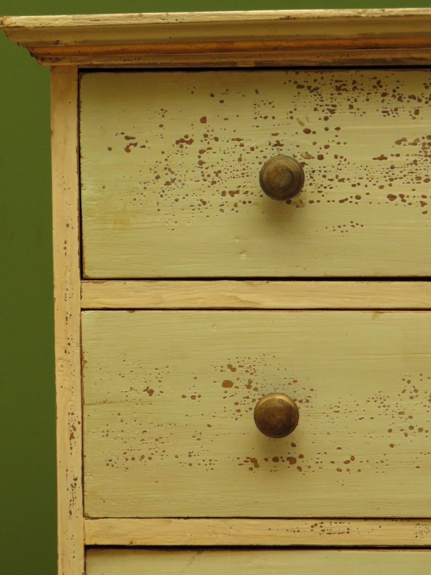 Small Shabby Chic Chest of Drawers