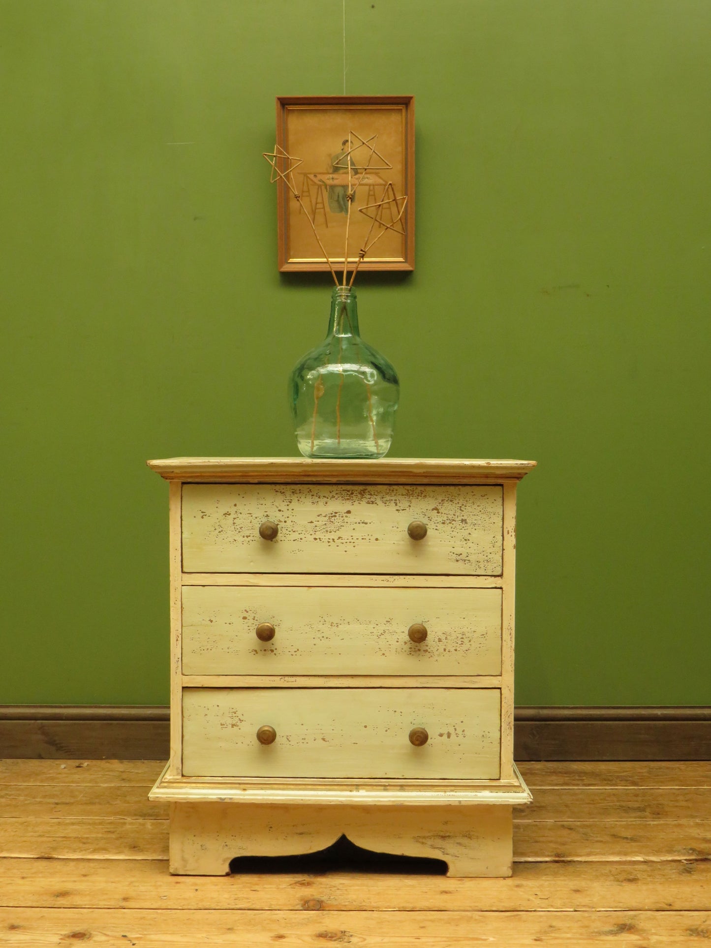 Small Shabby Chic Chest of Drawers