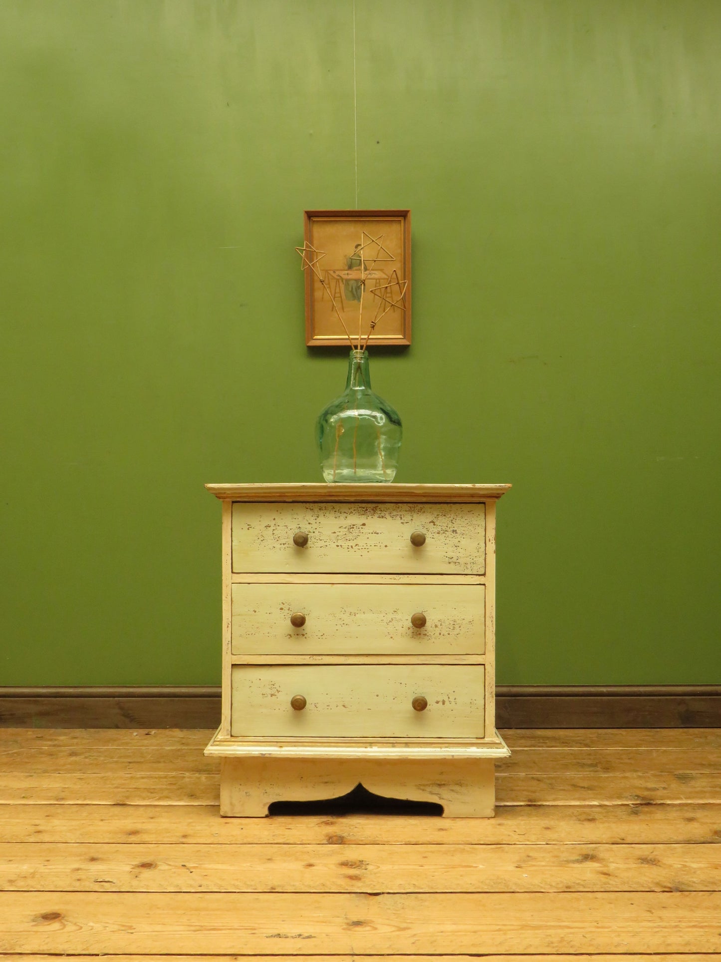 Small Shabby Chic Chest of Drawers