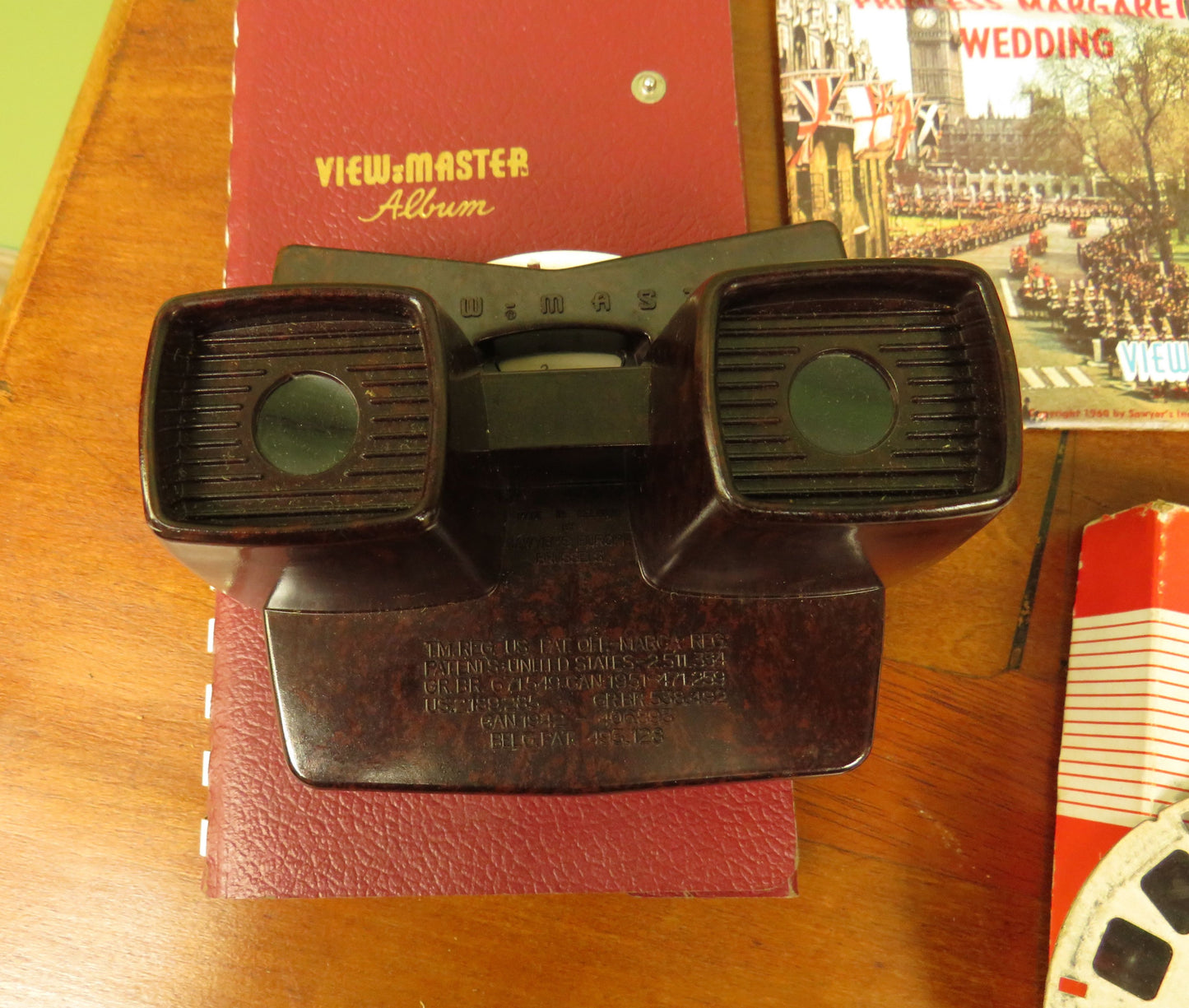 Vintage View-Master 3D Viewer and slides