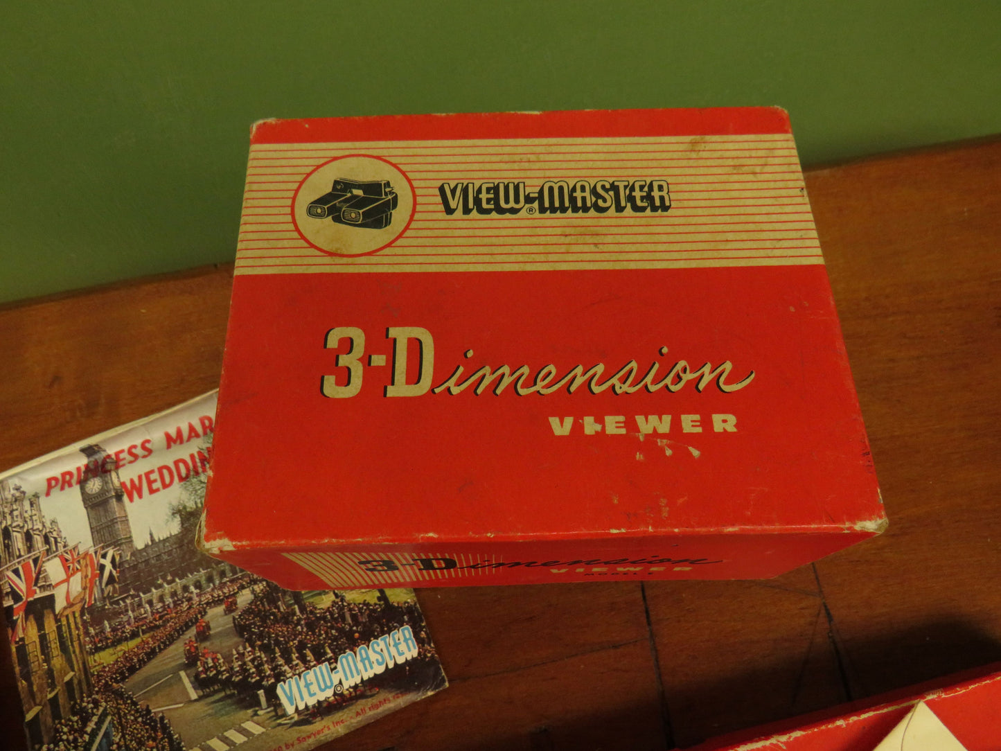Vintage View-Master 3D Viewer and slides